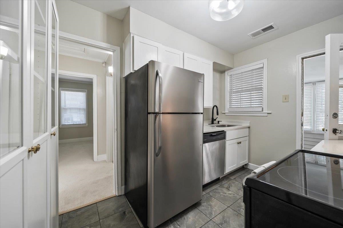 737 Buck St Property Photo 7