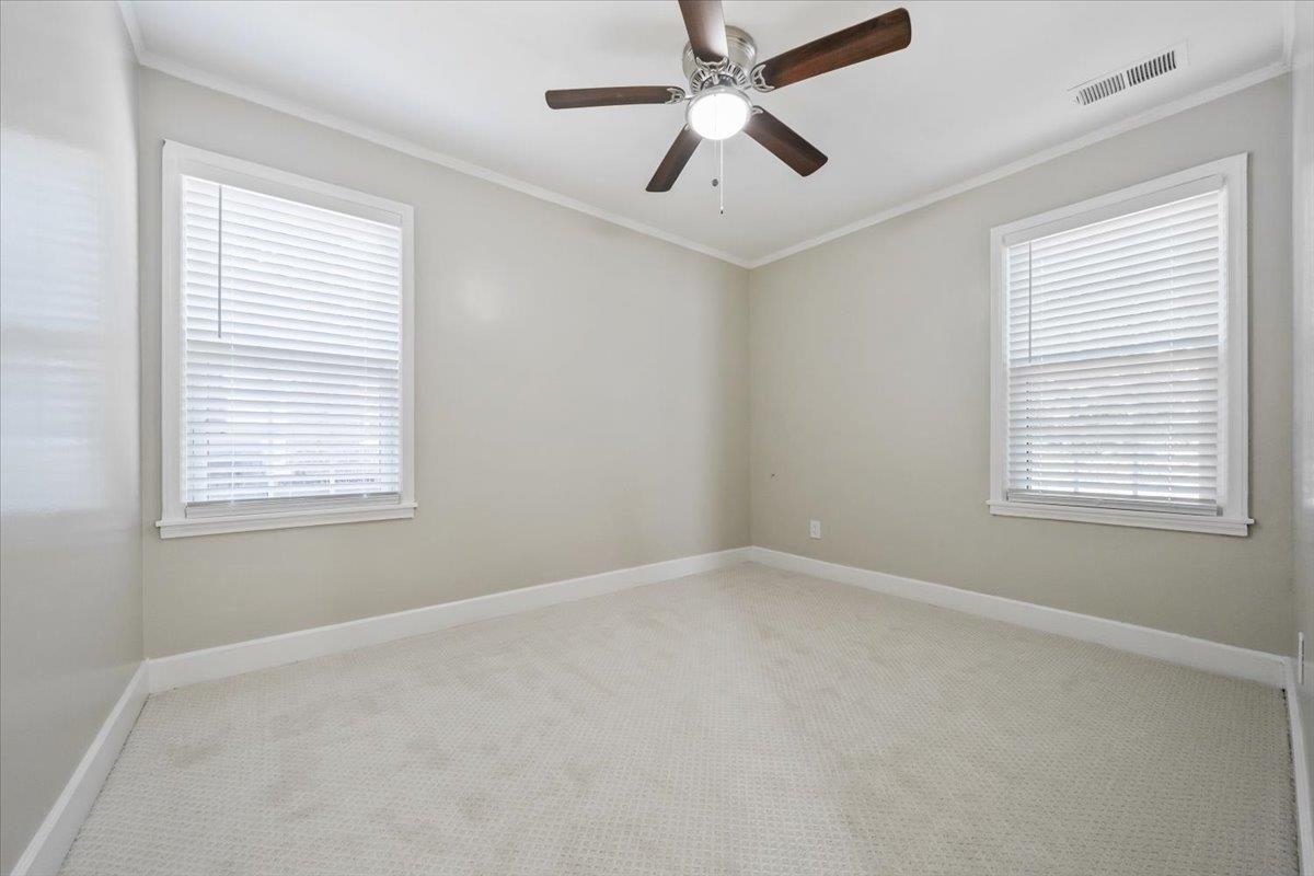 737 Buck St Property Photo 12