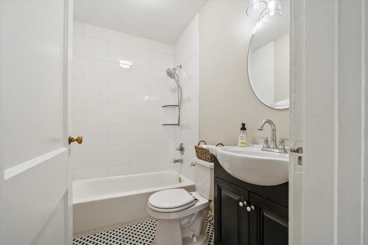 737 Buck St Property Photo 13