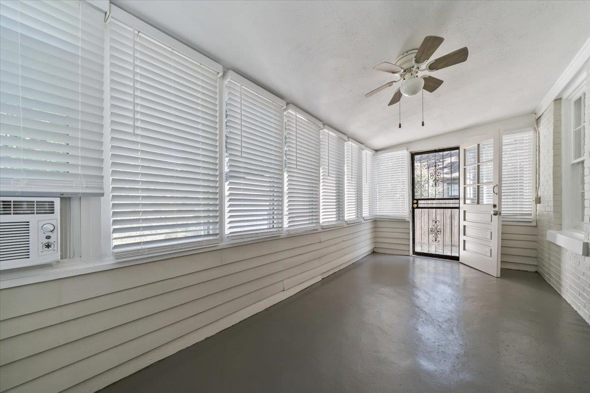 737 Buck St Property Photo 14