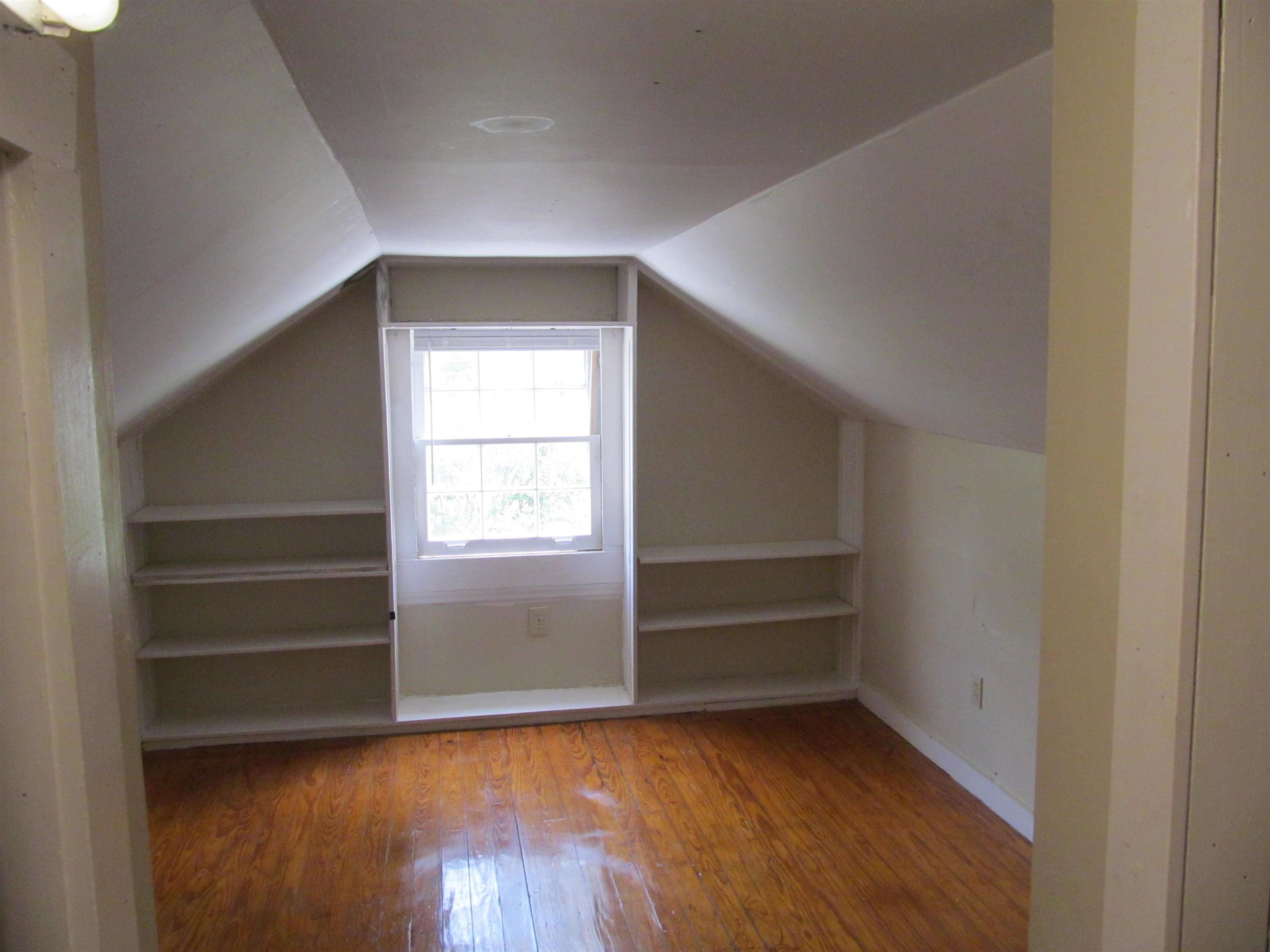 3682 Bowen Ave Property Photo 15