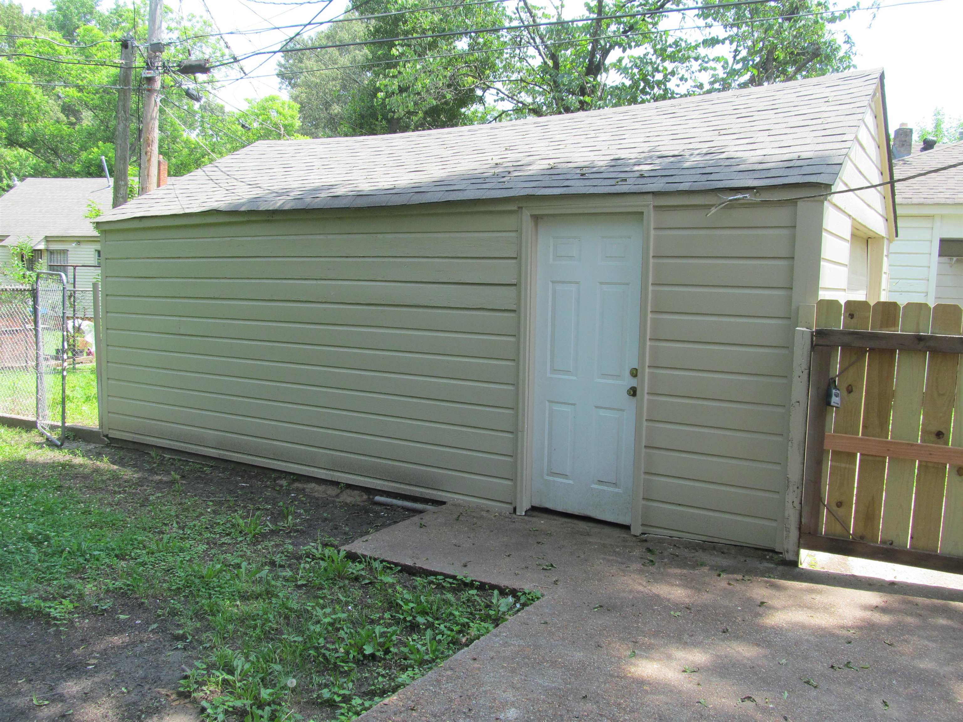 3682 Bowen Ave Property Photo 18
