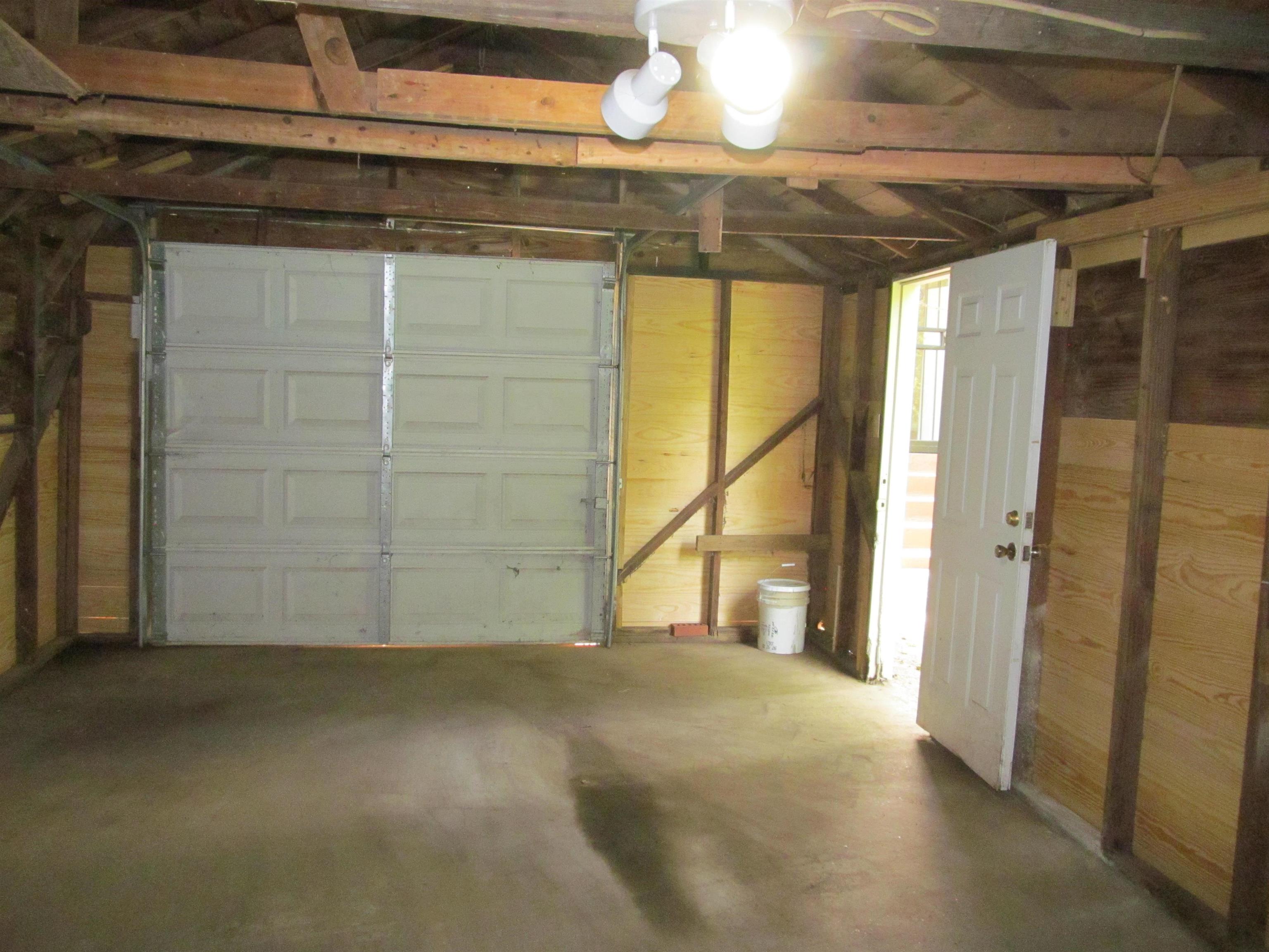 3682 Bowen Ave Property Photo 19