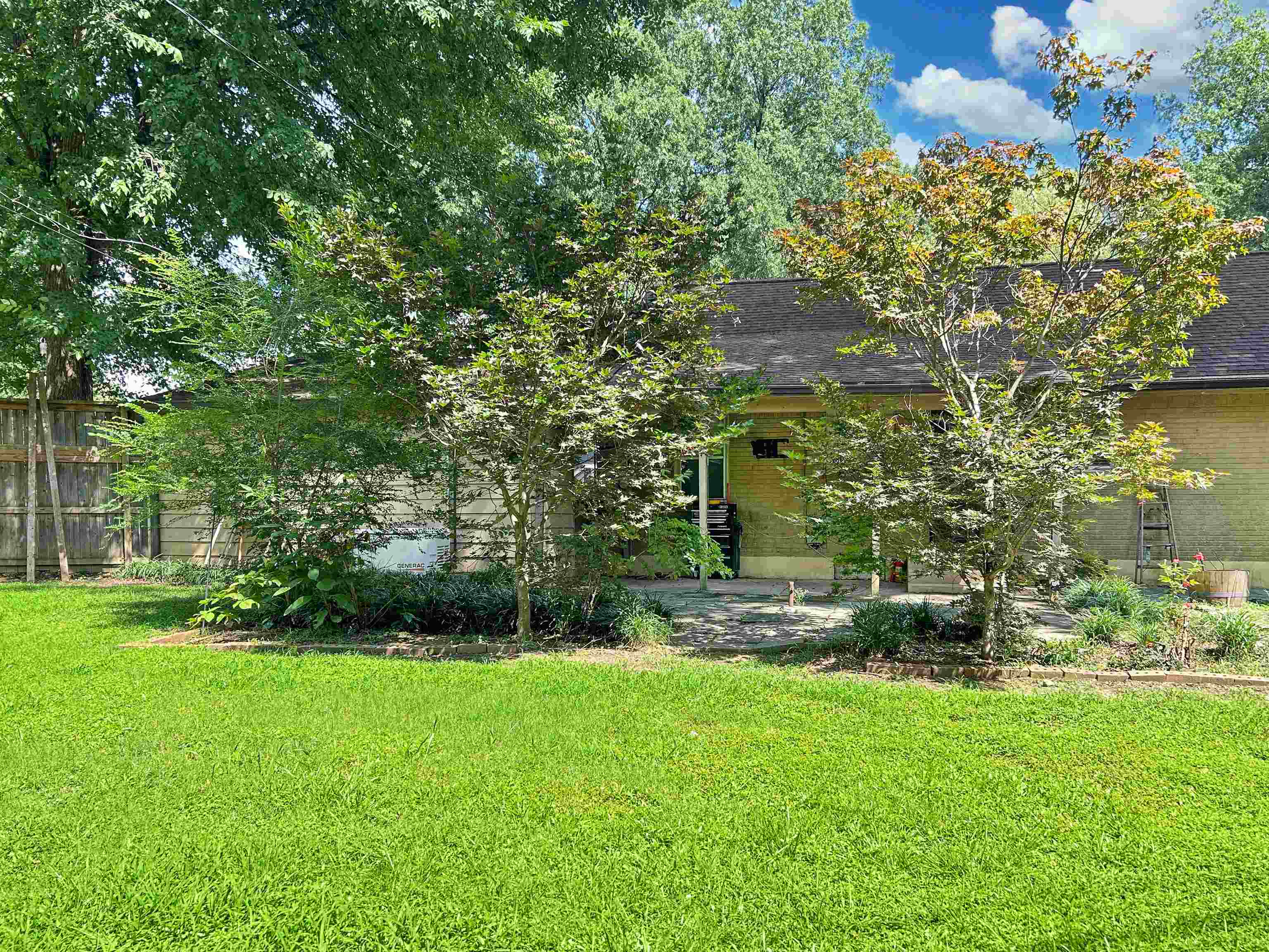 813 Moss Rd Property Photo 14