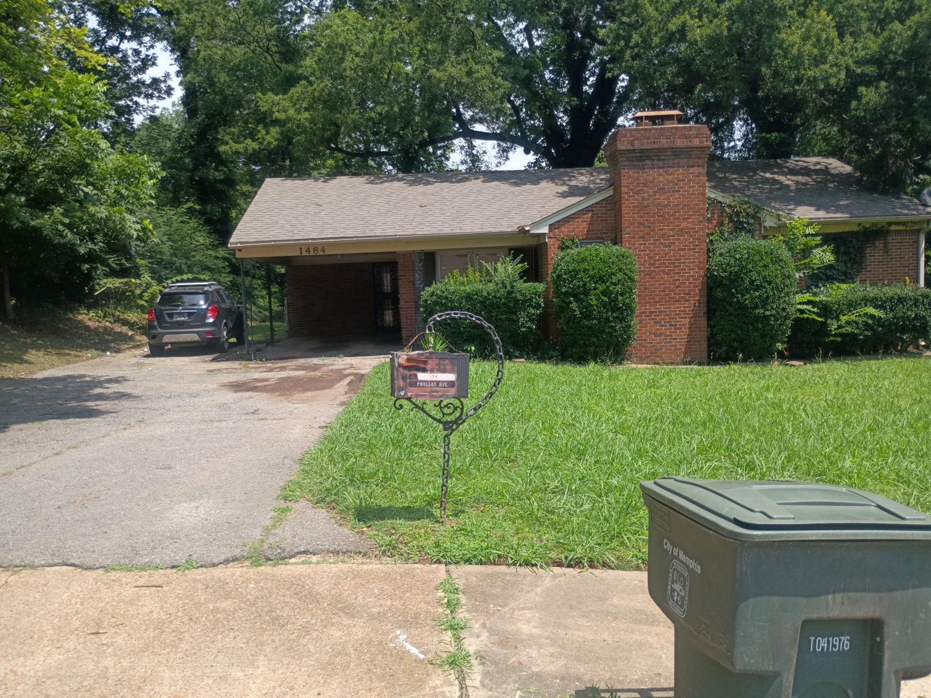 1484 Paullus Ave Property Photo 1