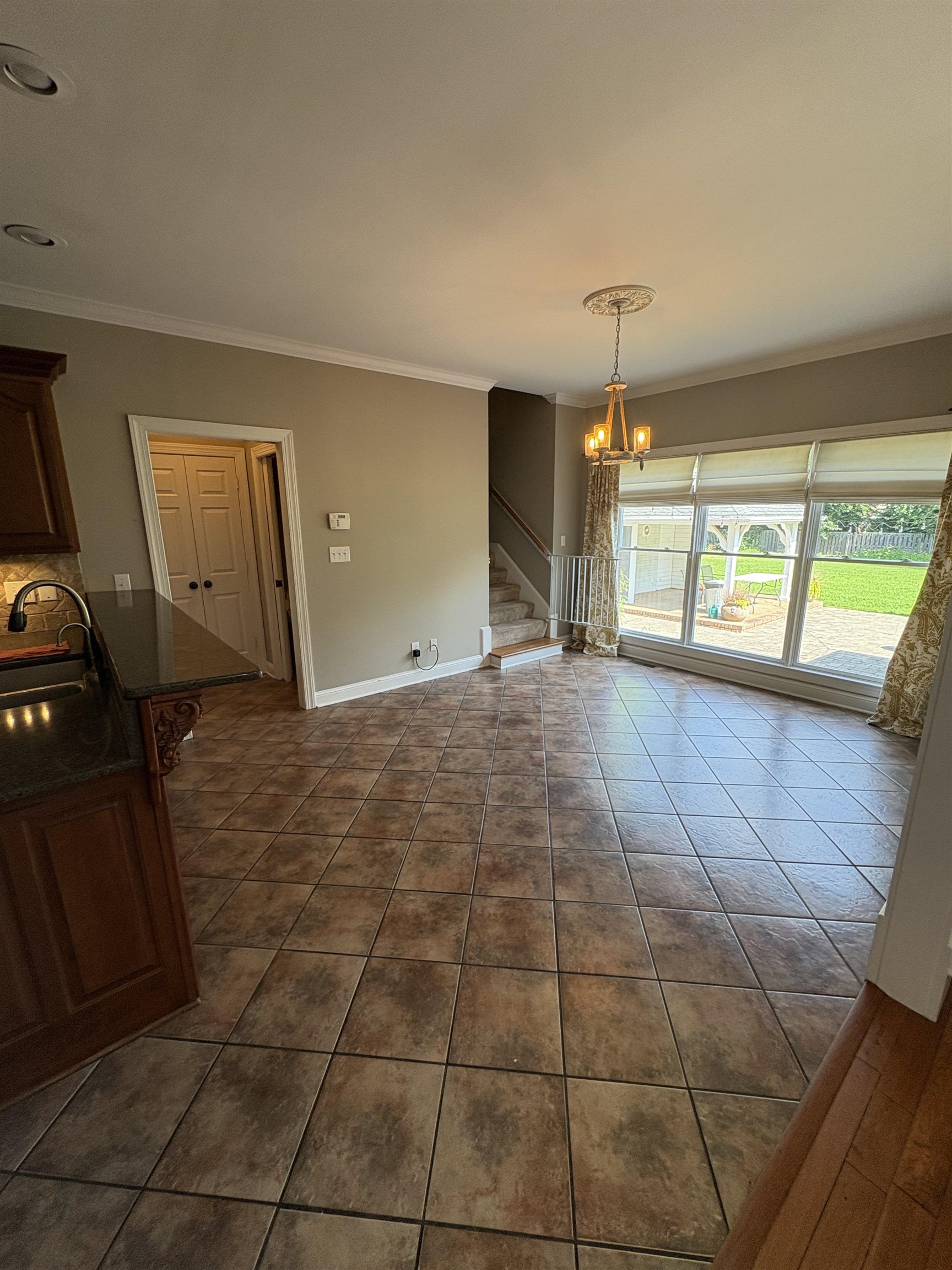 37 Crownpointe Cove Cv Property Photo 10