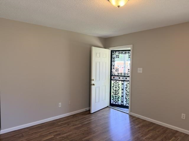 5400 Sputnik Dr Property Photo 3