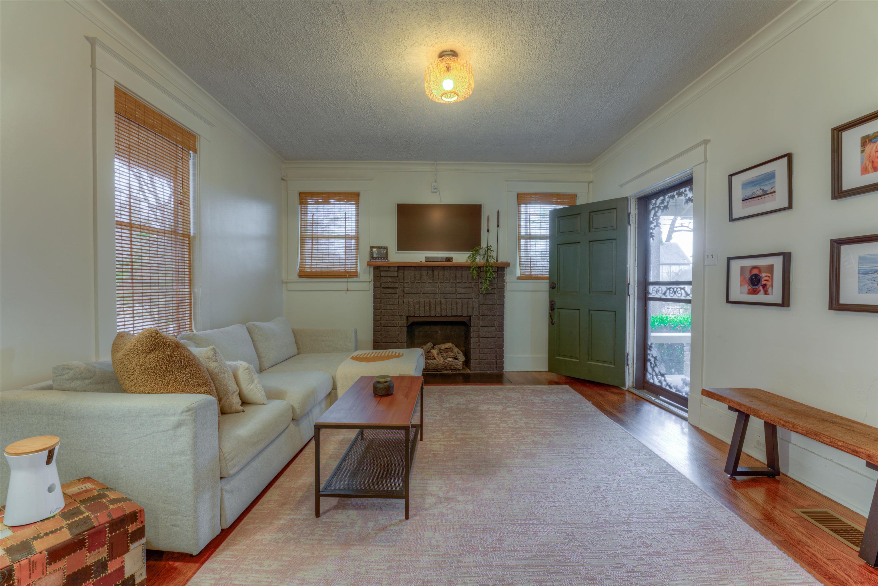 767 N Barksdale St Property Photo 6