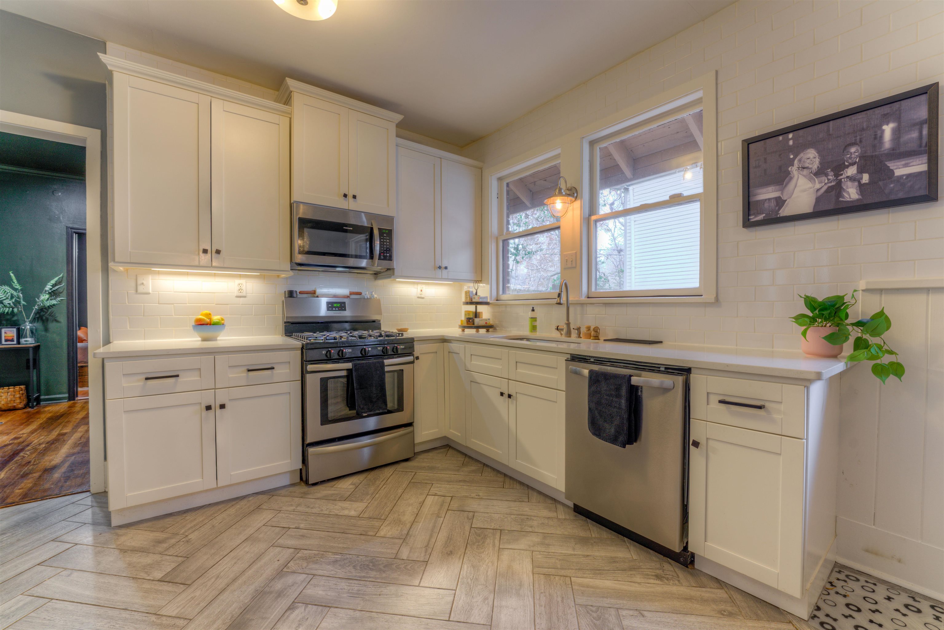 767 N Barksdale St Property Photo 11