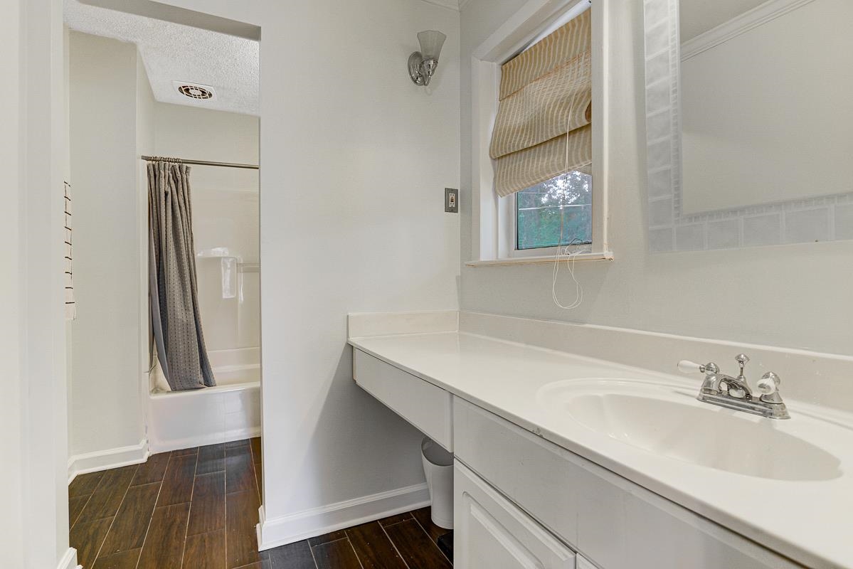 5699 Normandy Rd Property Photo 26