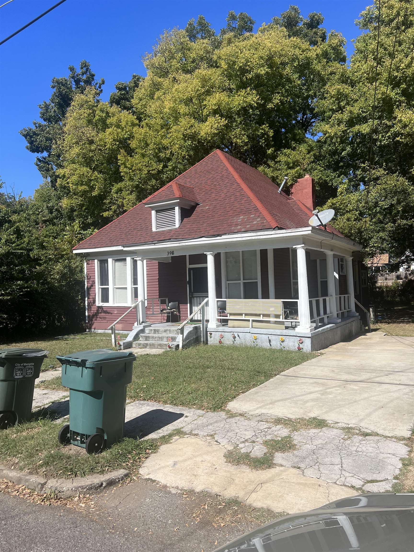 396 Edith Ave Property Photo 2