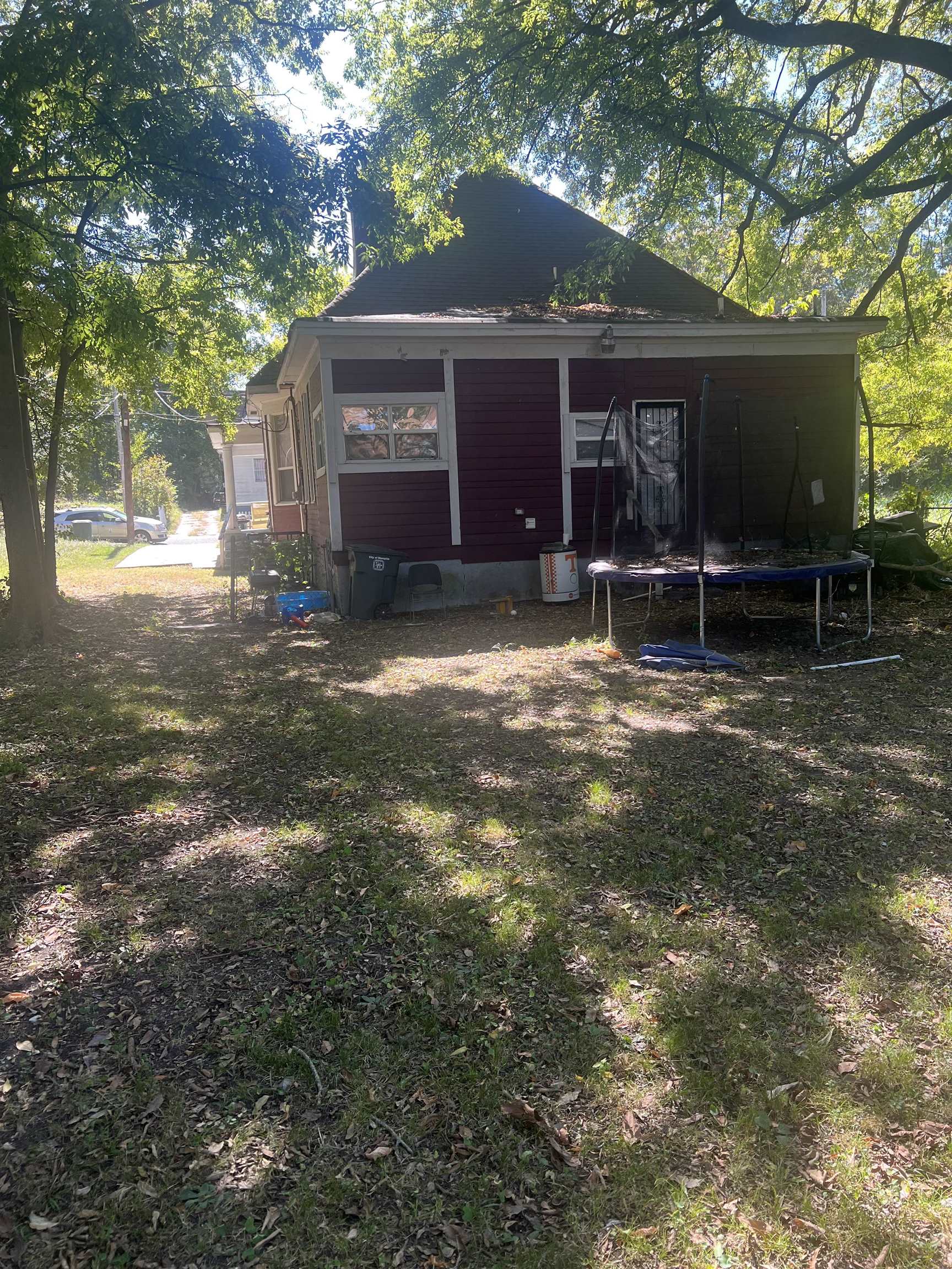 396 Edith Ave Property Photo 4