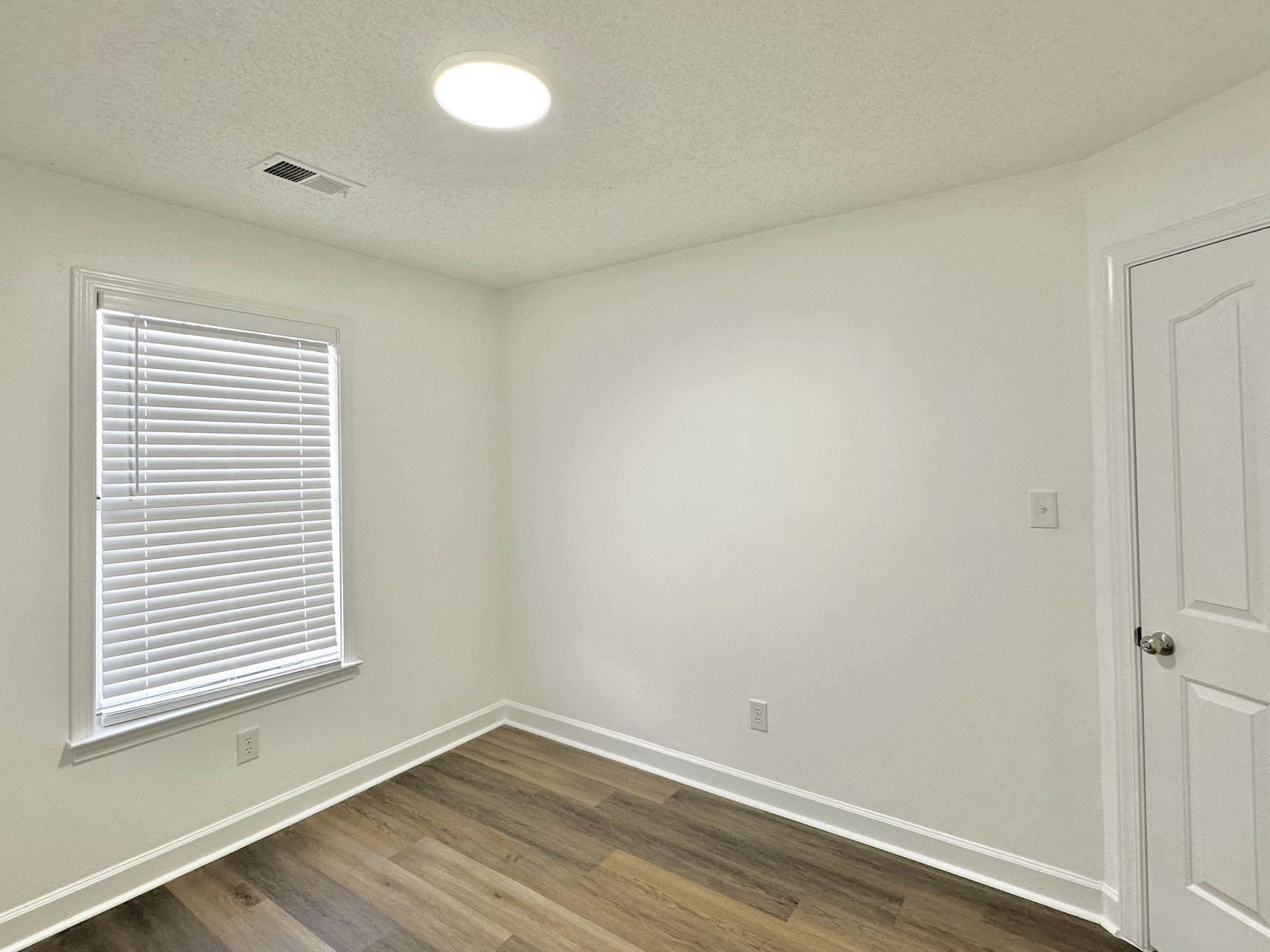 5445 Pine Oak Ln Property Photo 9