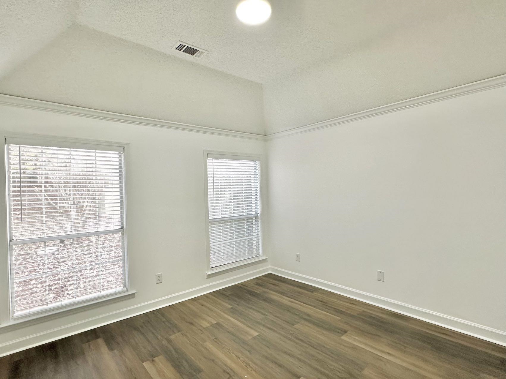 5445 Pine Oak Ln Property Photo 14