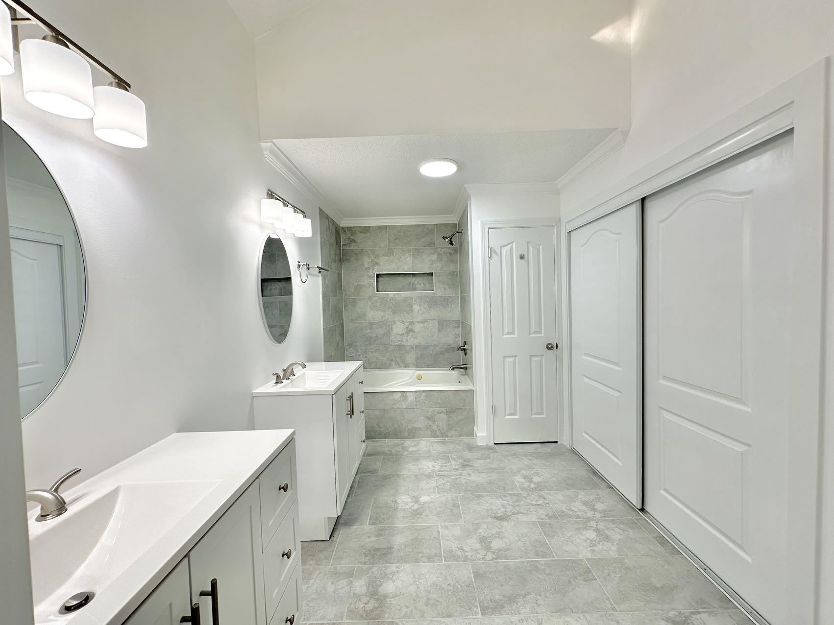 5445 Pine Oak Ln Property Photo 17