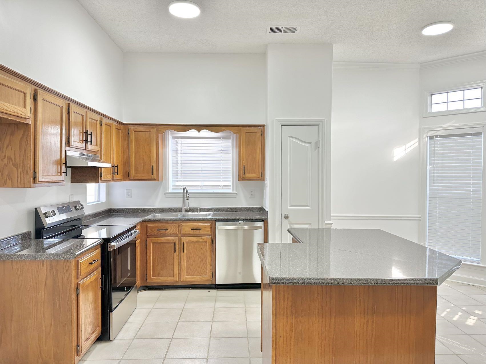 5445 Pine Oak Ln Property Photo 18