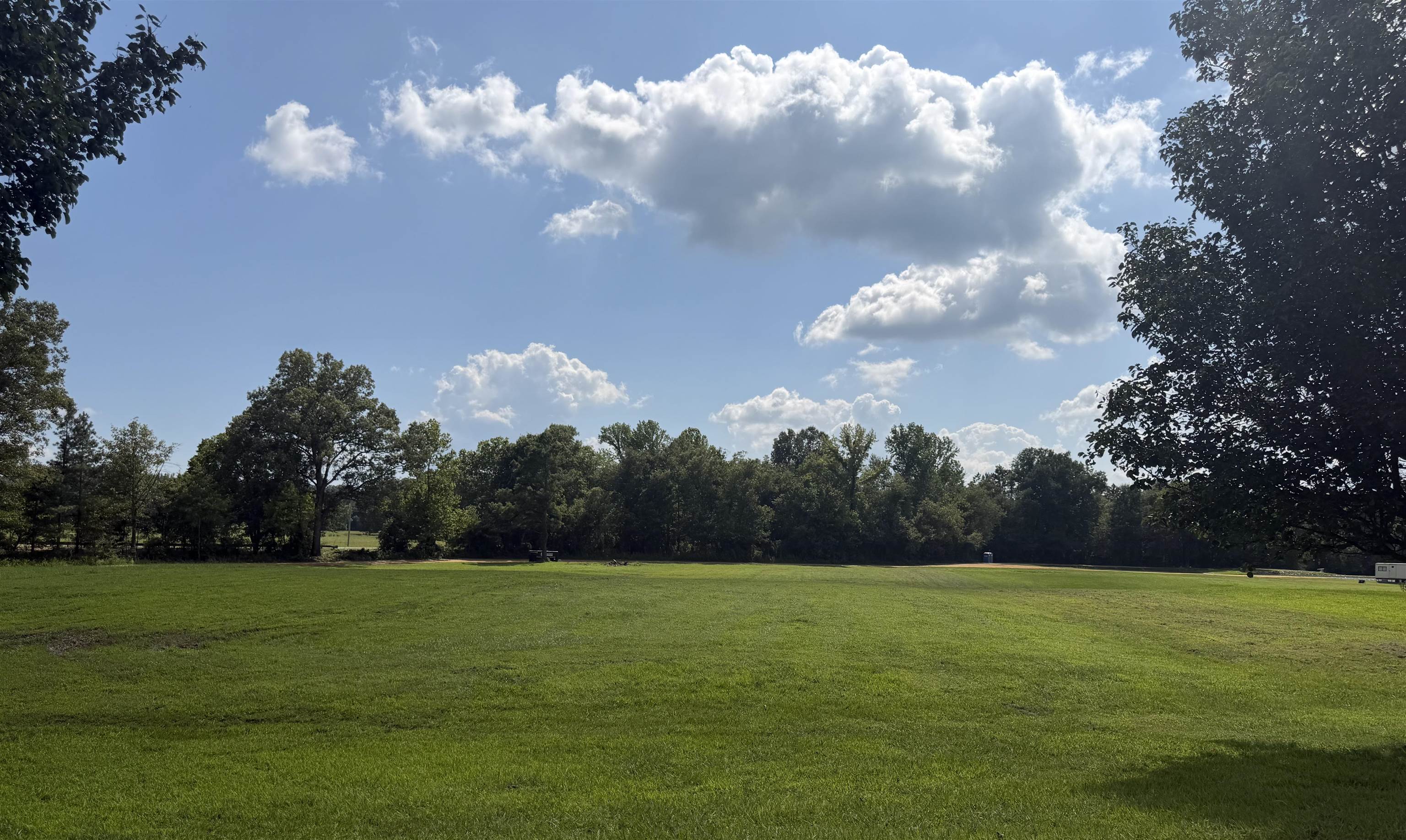 55 N Lake Pointe Cv Property Photo 2