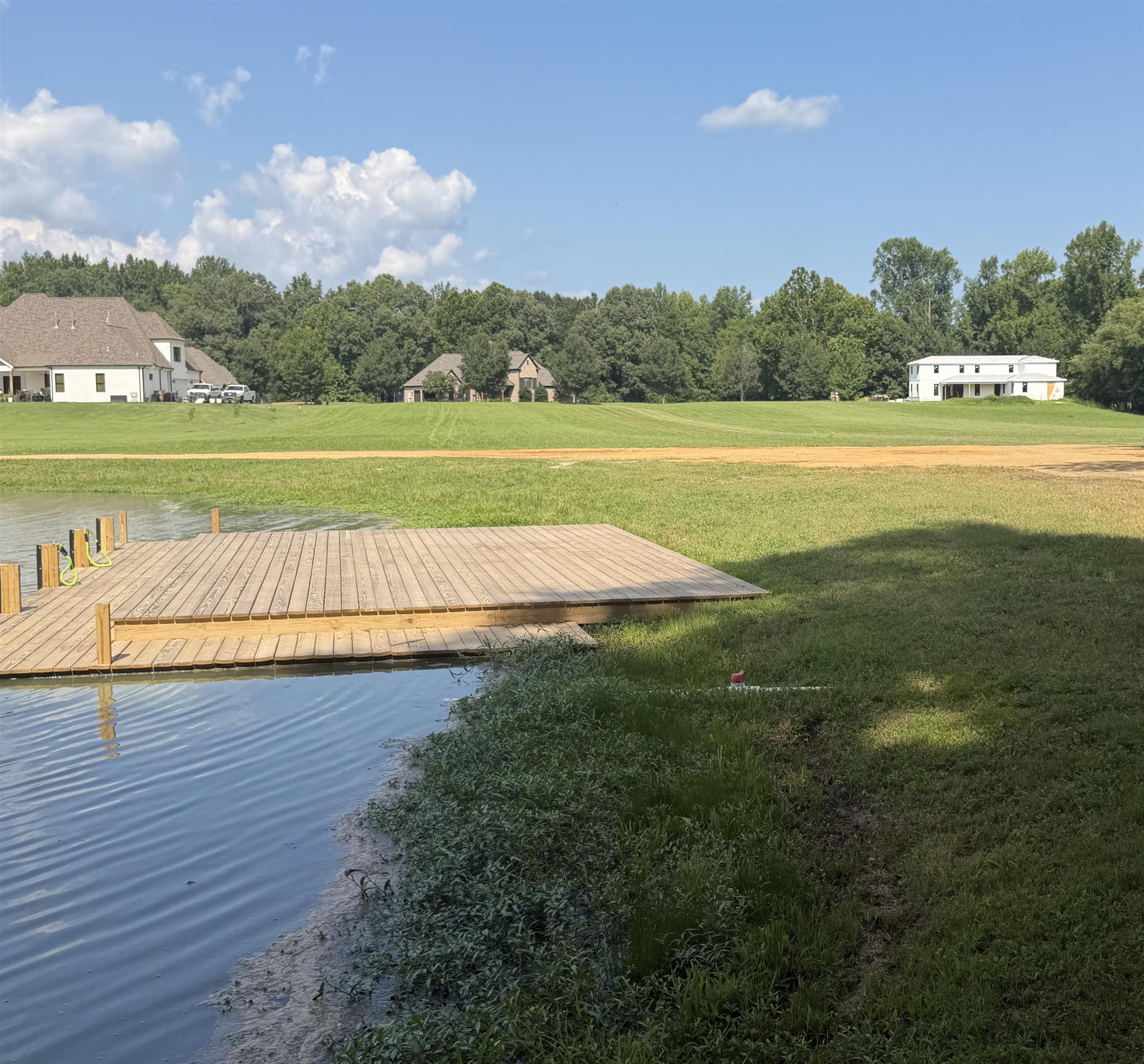 55 N Lake Pointe Cv Property Photo 4