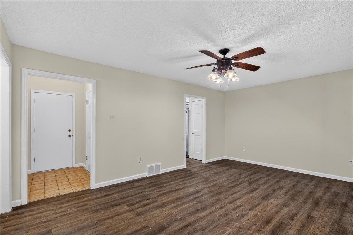 2254 Mangum Dr Property Photo 10