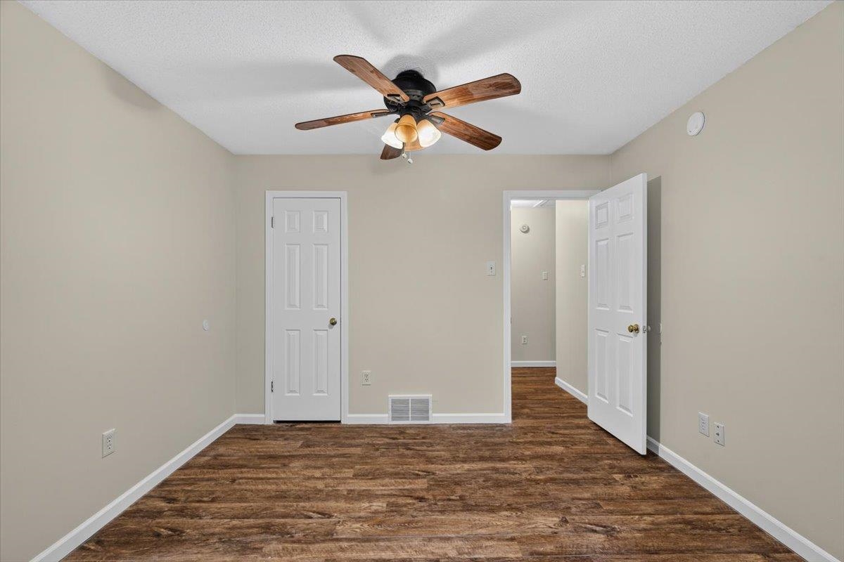 2254 Mangum Dr Property Photo 23