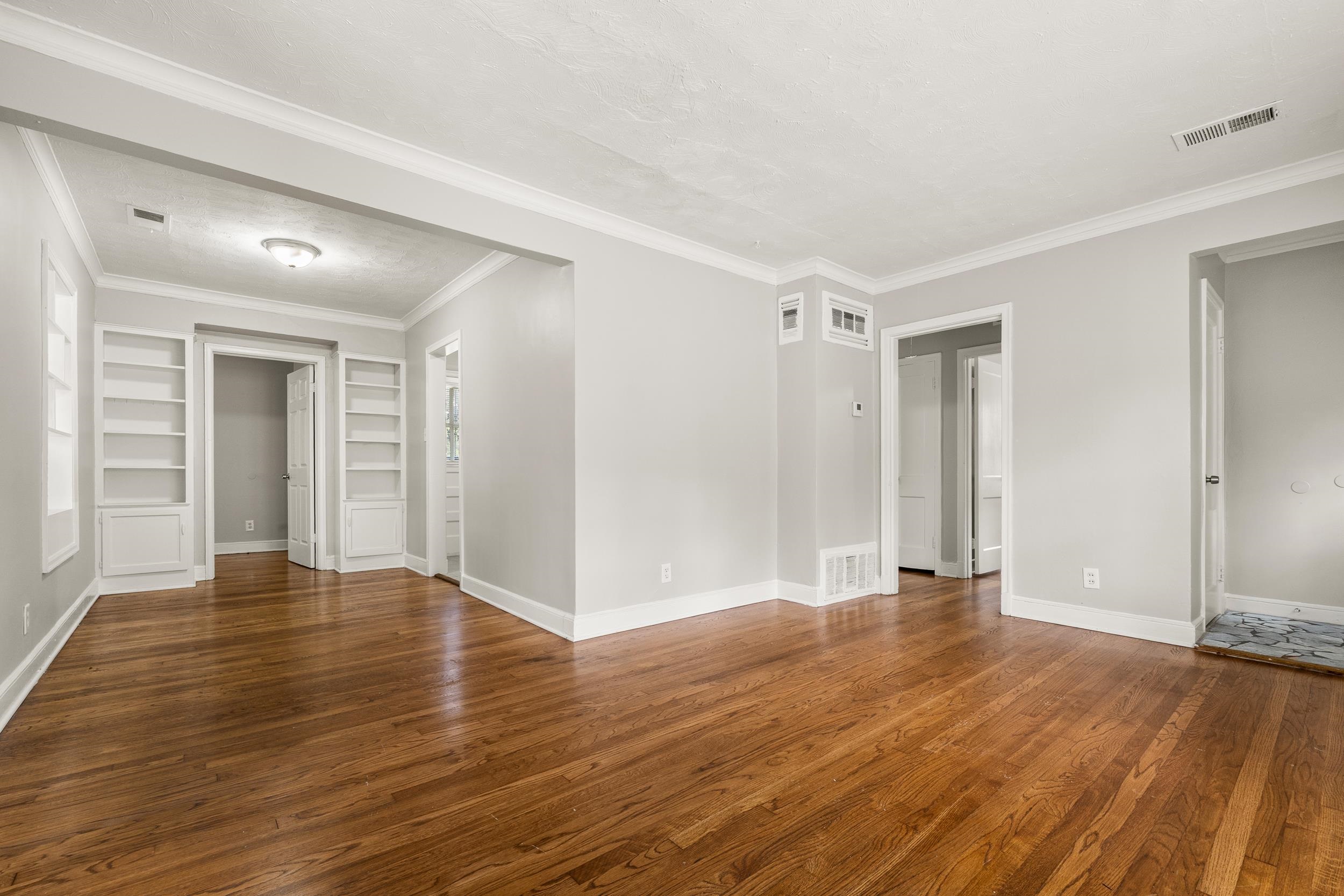 1156 Brower St Property Photo 5