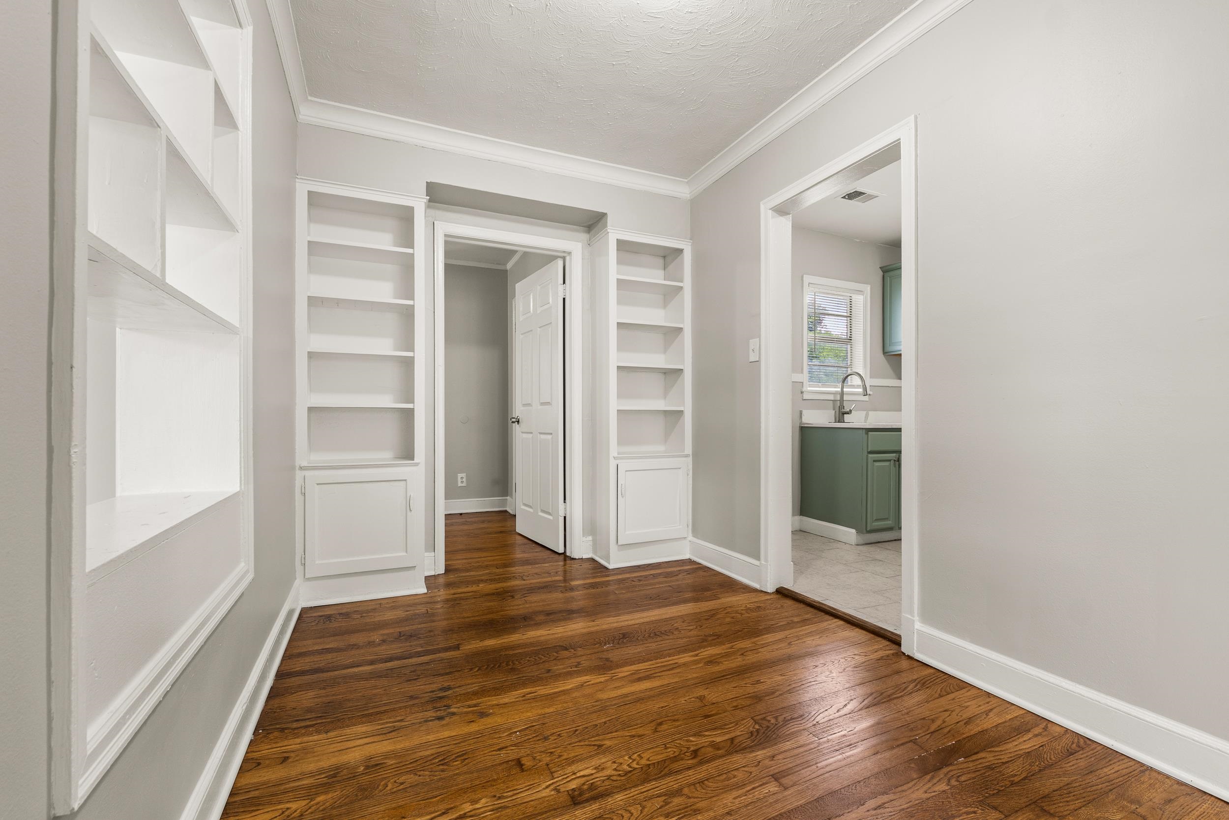 1156 Brower St Property Photo 11