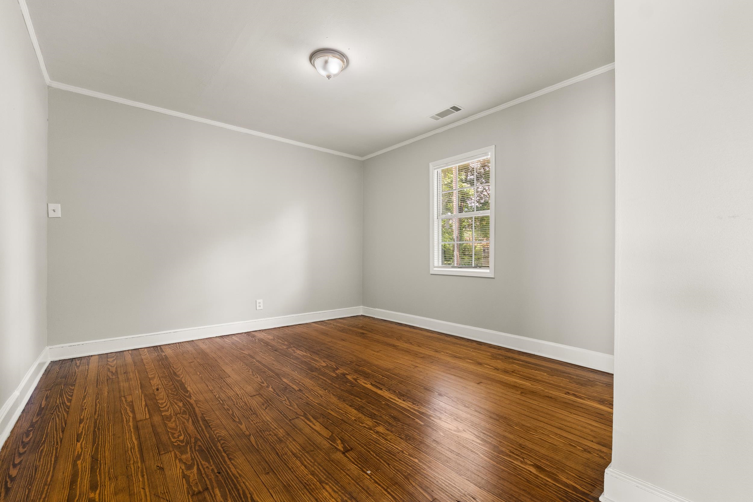 1156 Brower St Property Photo 12