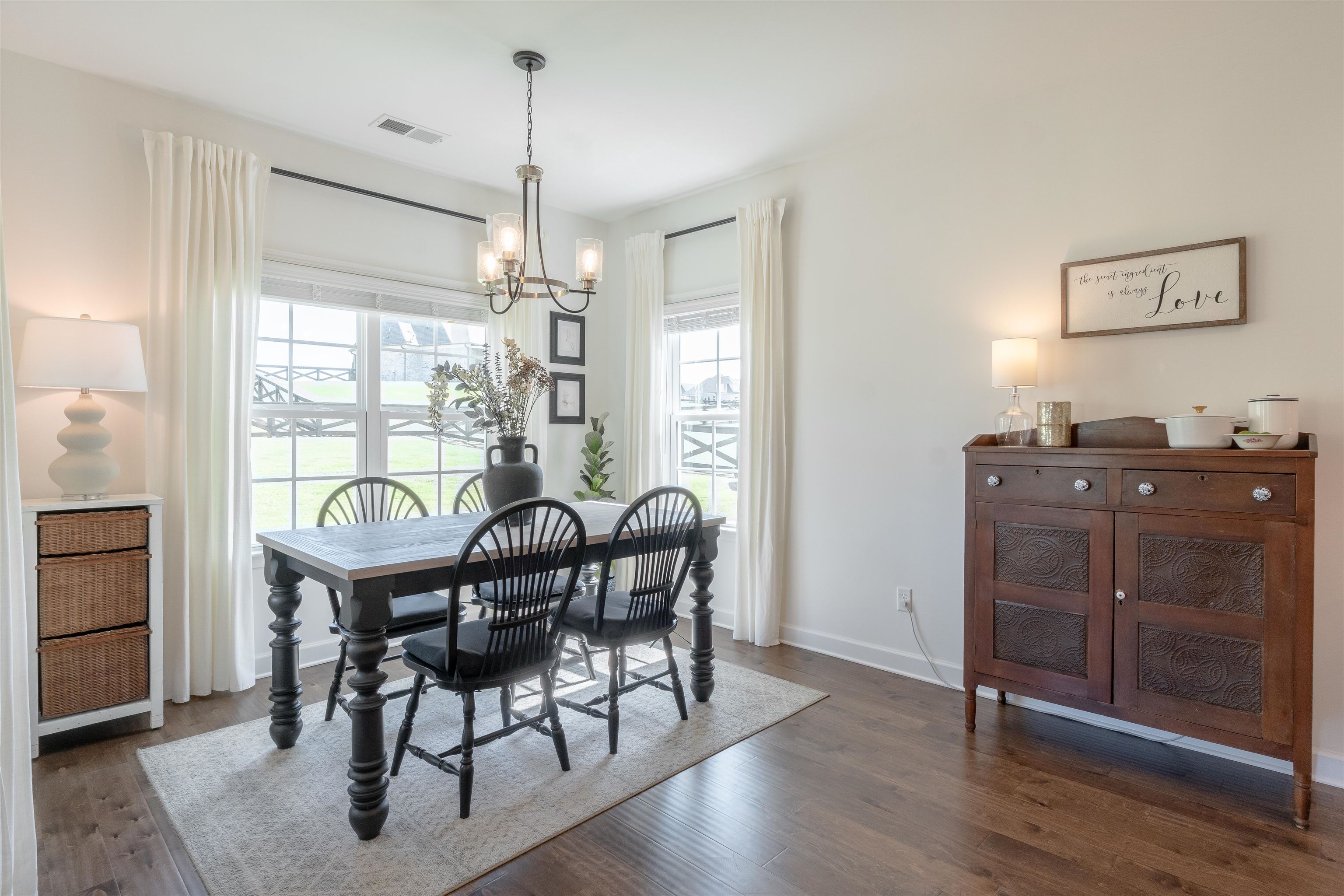 35 Farmhouse Cv Property Photo 10