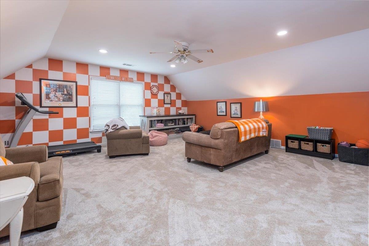 10250 Barn Hill Dr Property Photo 23