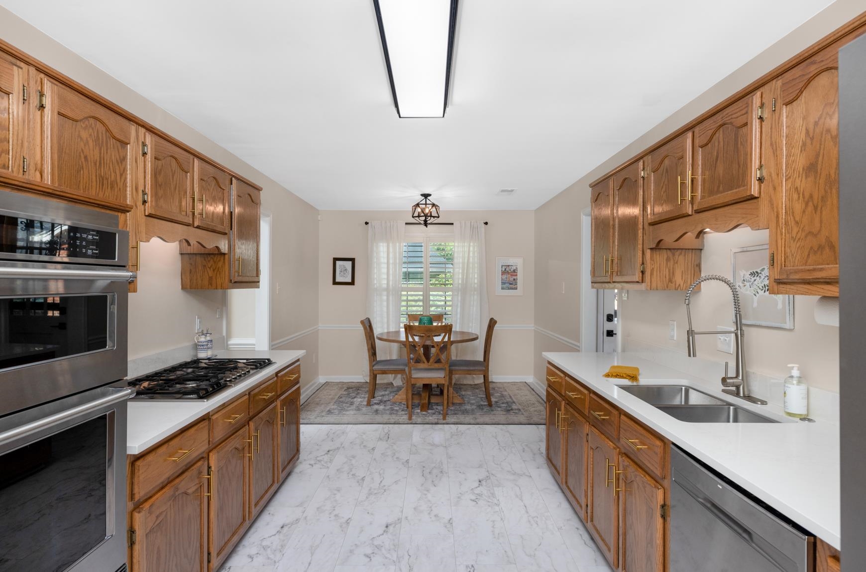 3775 Oak Forest Dr Property Photo 10