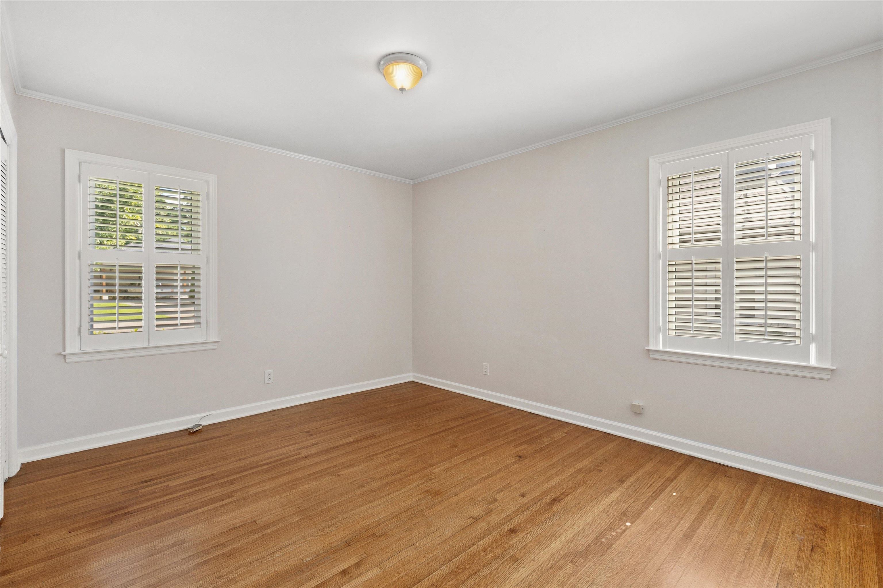 4885 Lynbar Ave Property Photo 19