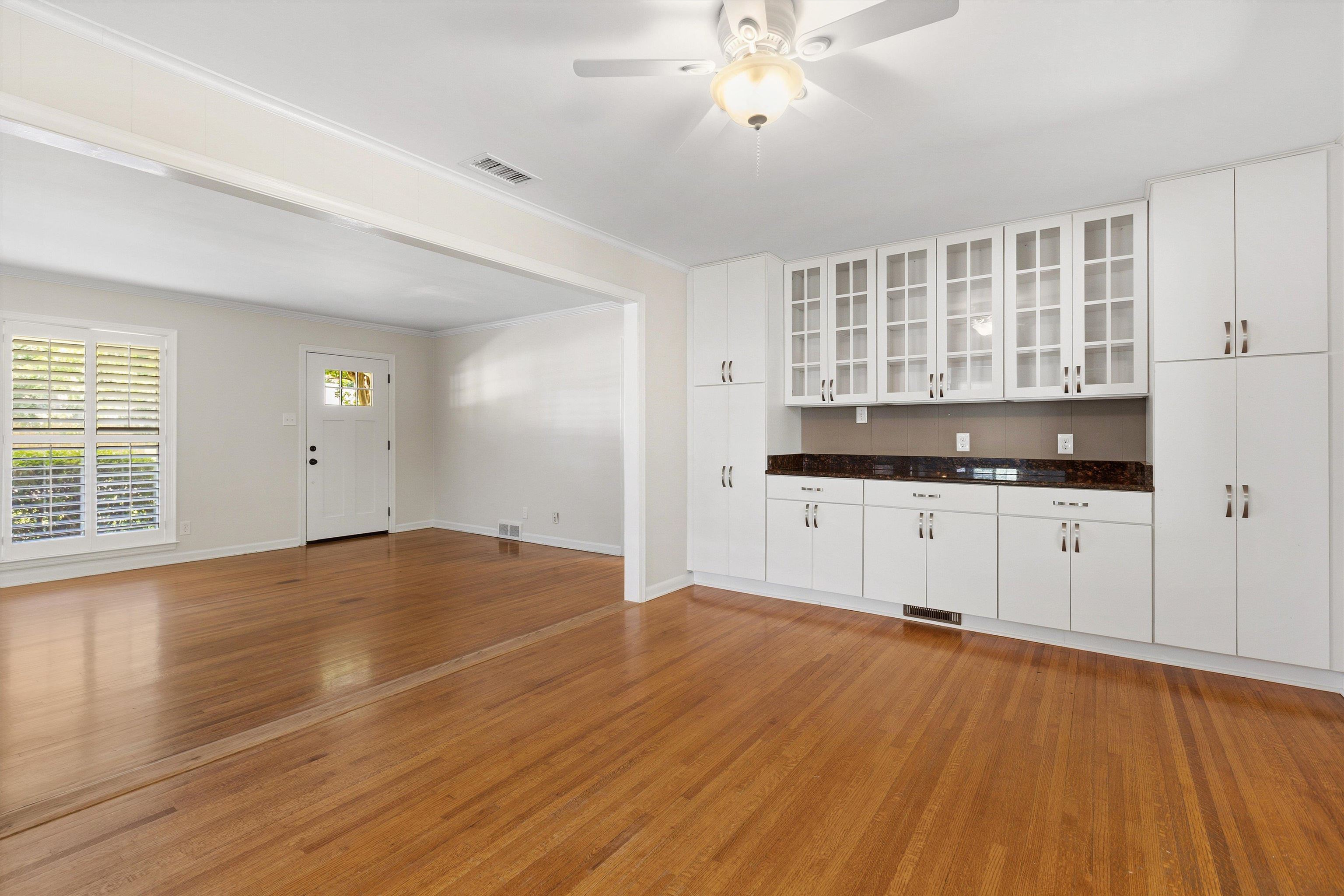 4885 Lynbar Ave Property Photo 26