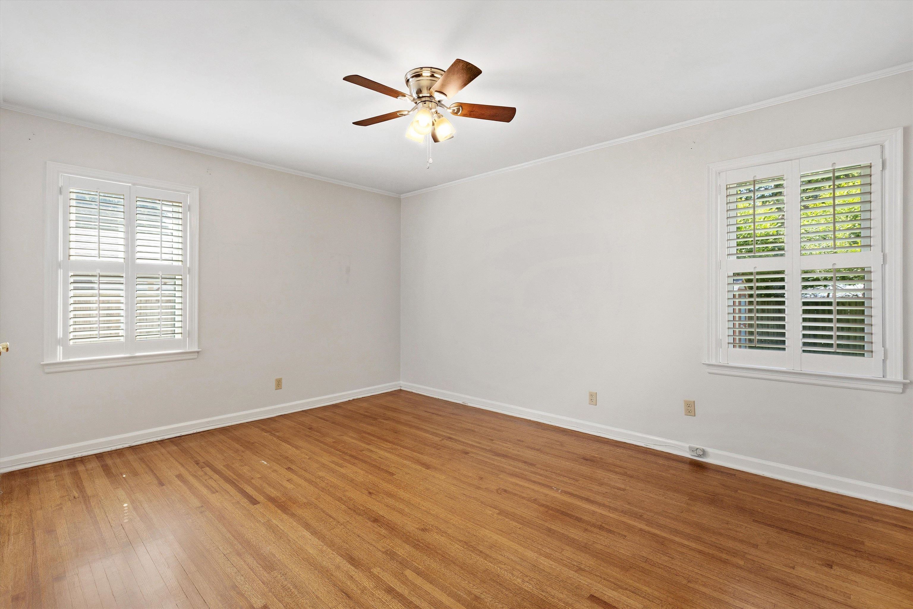 4885 Lynbar Ave Property Photo 33