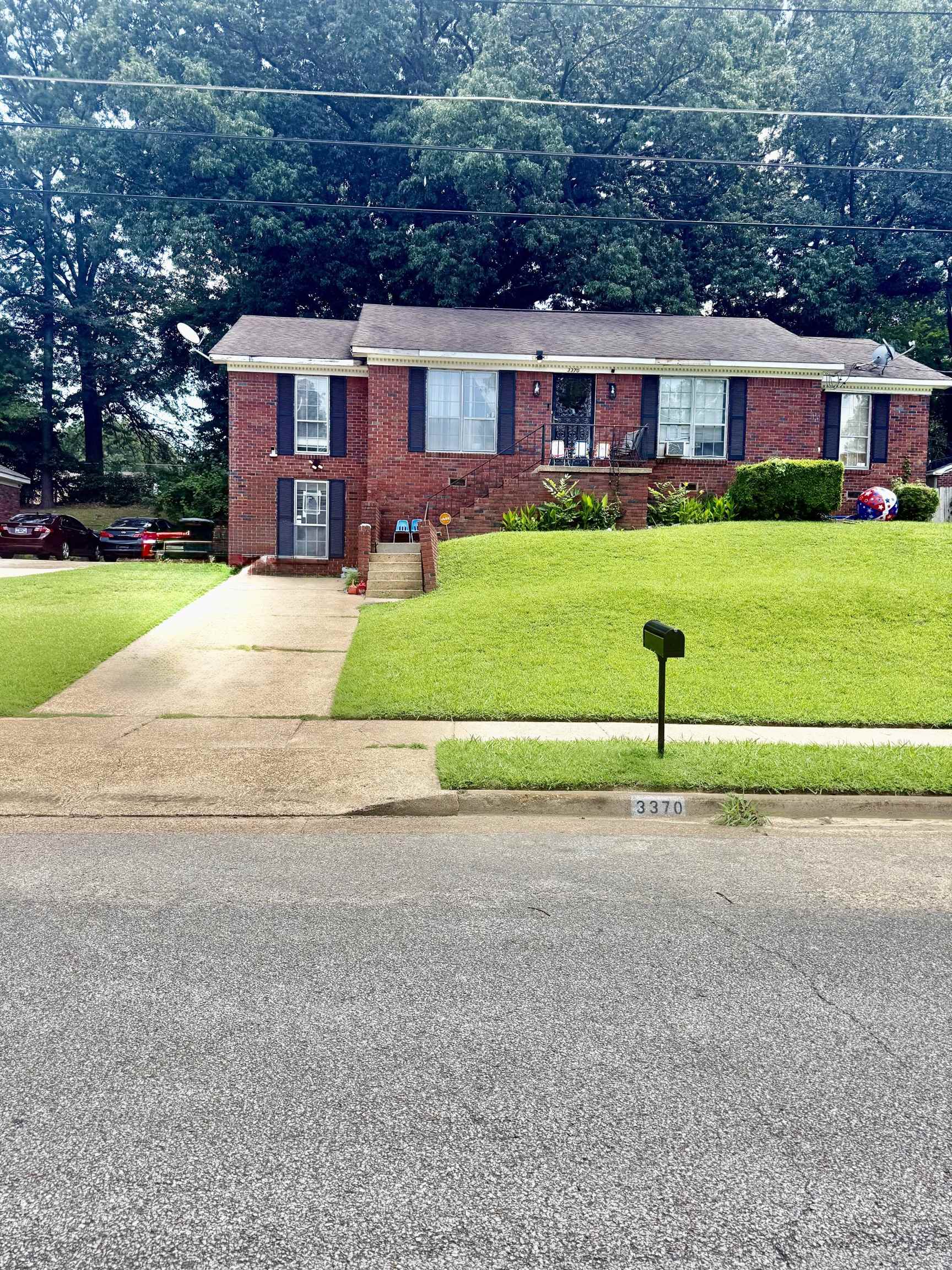 3370 BROOKMEADE ST Property Photo 1