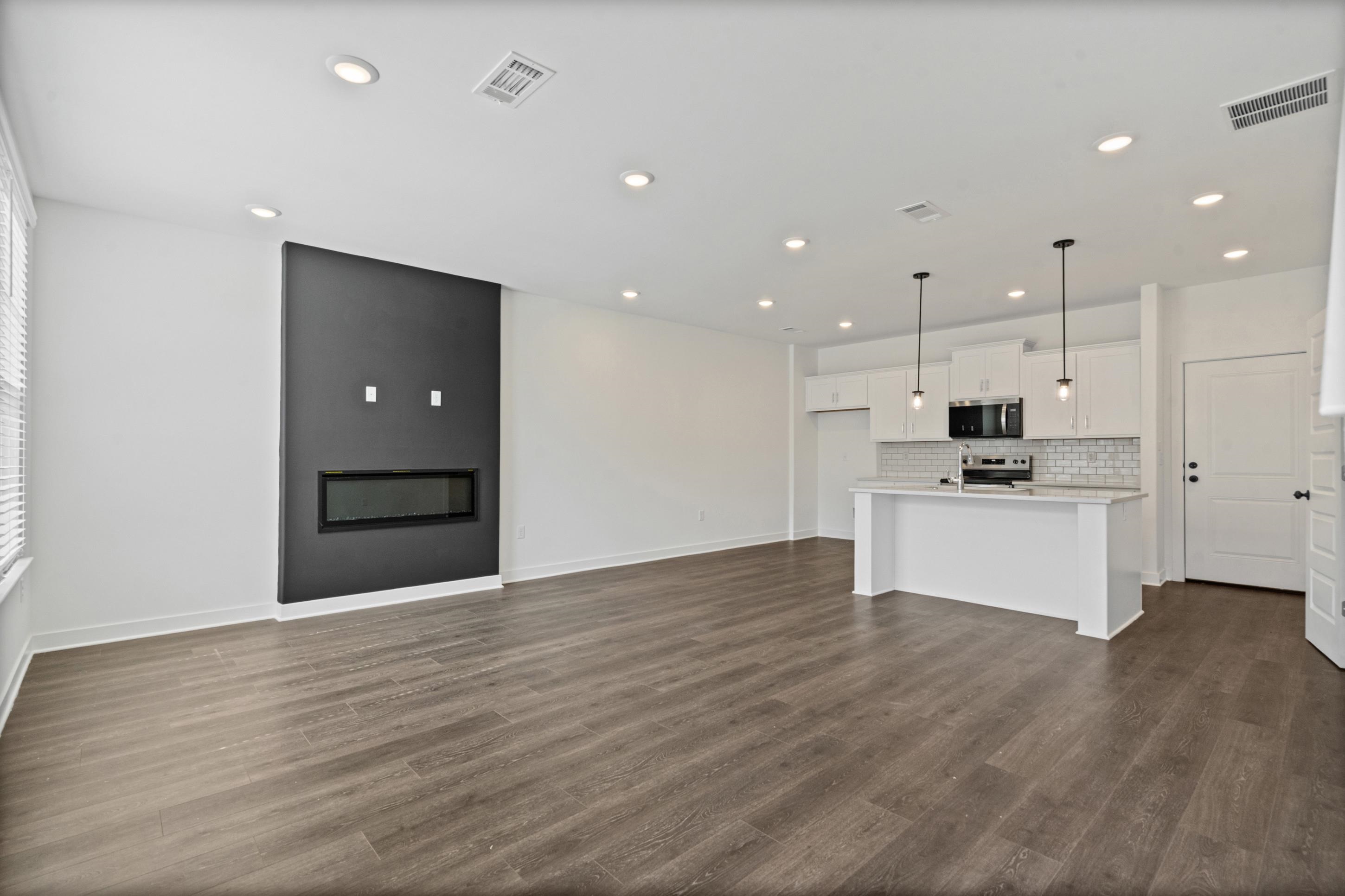3057 Portage Dr Property Photo 5