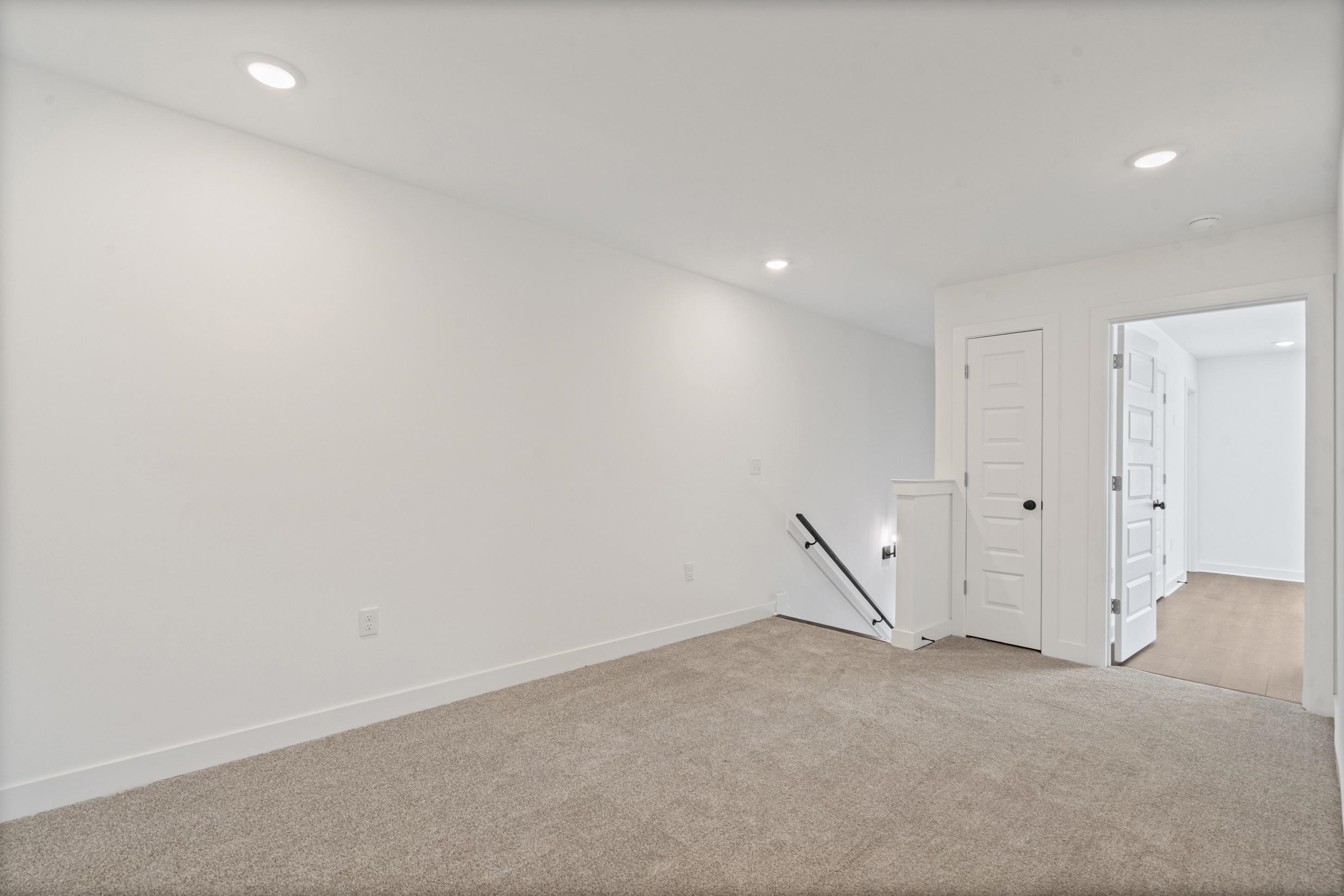 3057 Portage Dr Property Photo 11