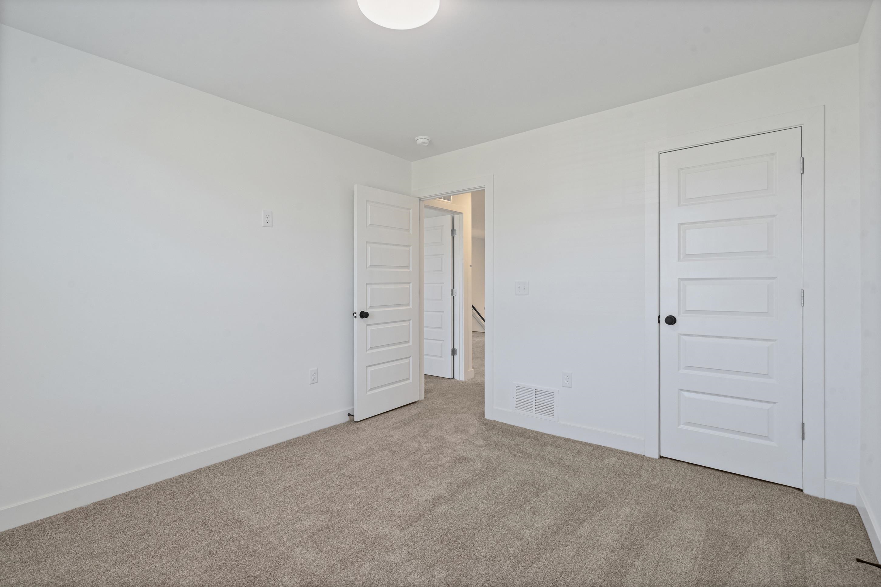 3057 Portage Dr Property Photo 18