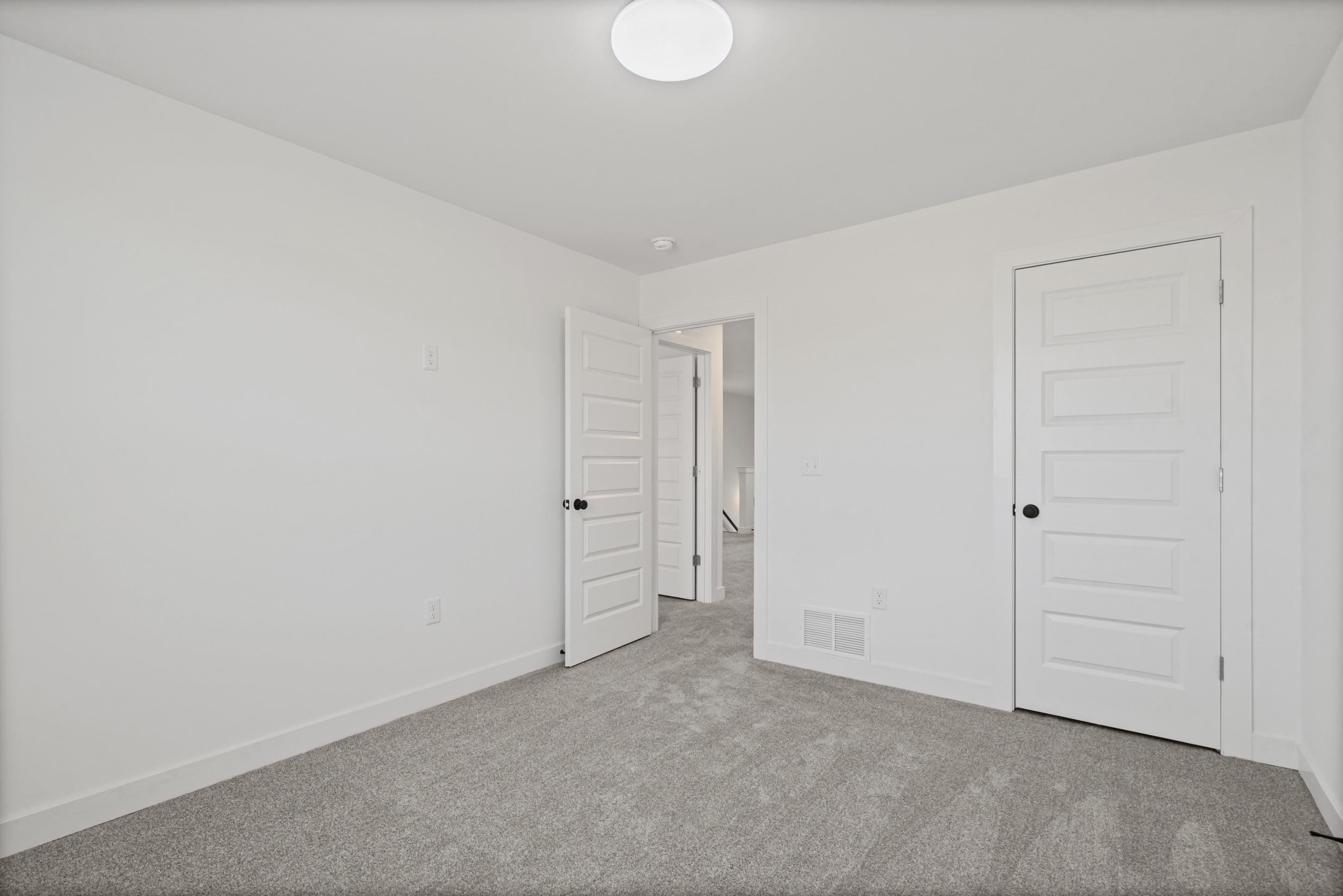 3055 Portage Dr Property Photo 18