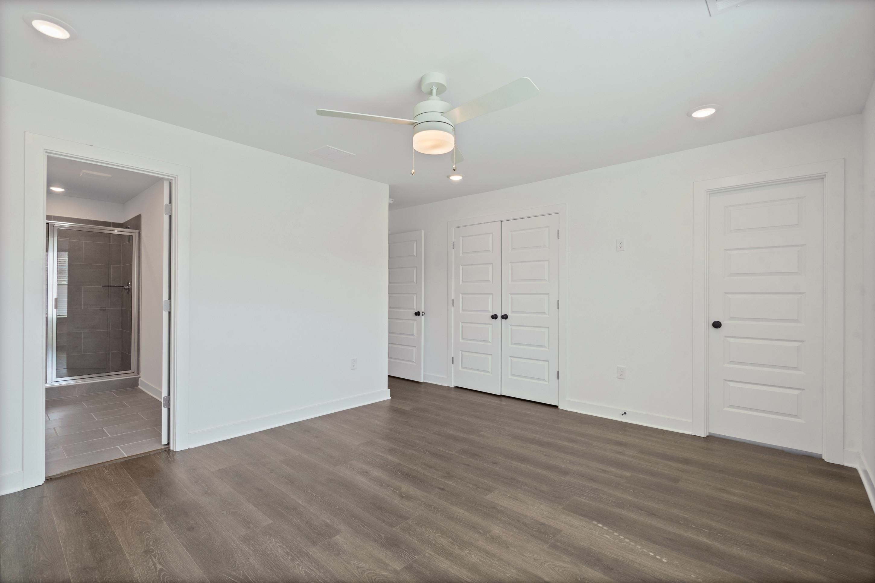 3053 Portage Dr Property Photo 11