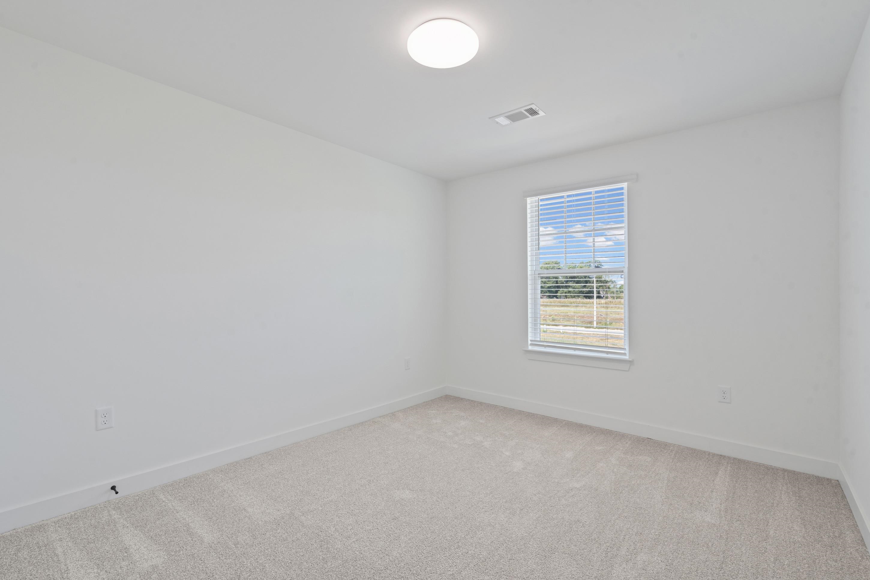 3053 Portage Dr Property Photo 15