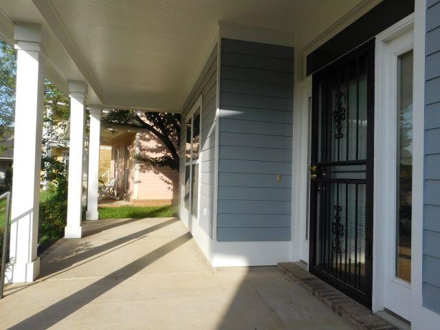 637 Greenlaw Pl Property Photo 4