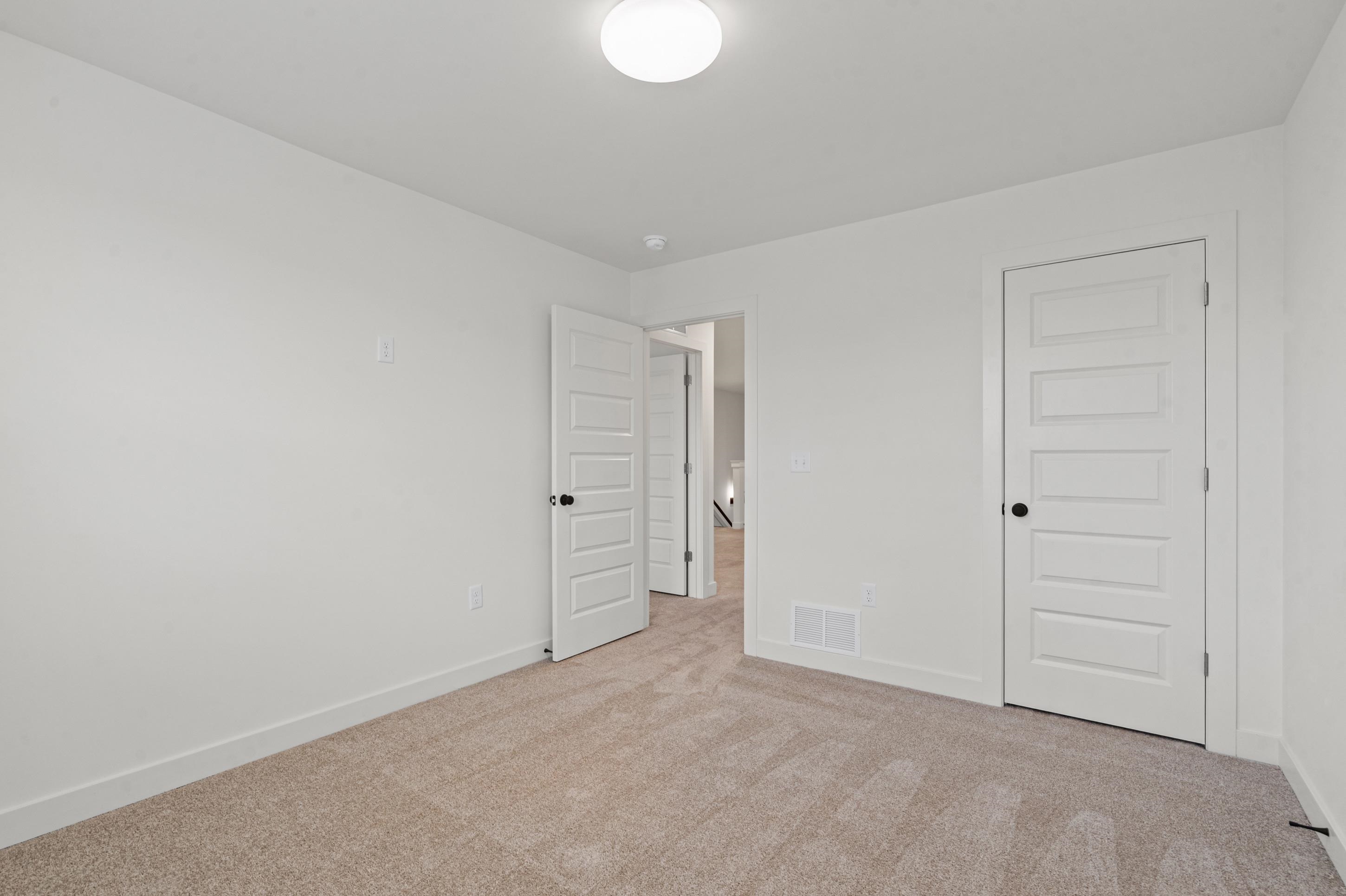 3049 Portage Dr Property Photo 17