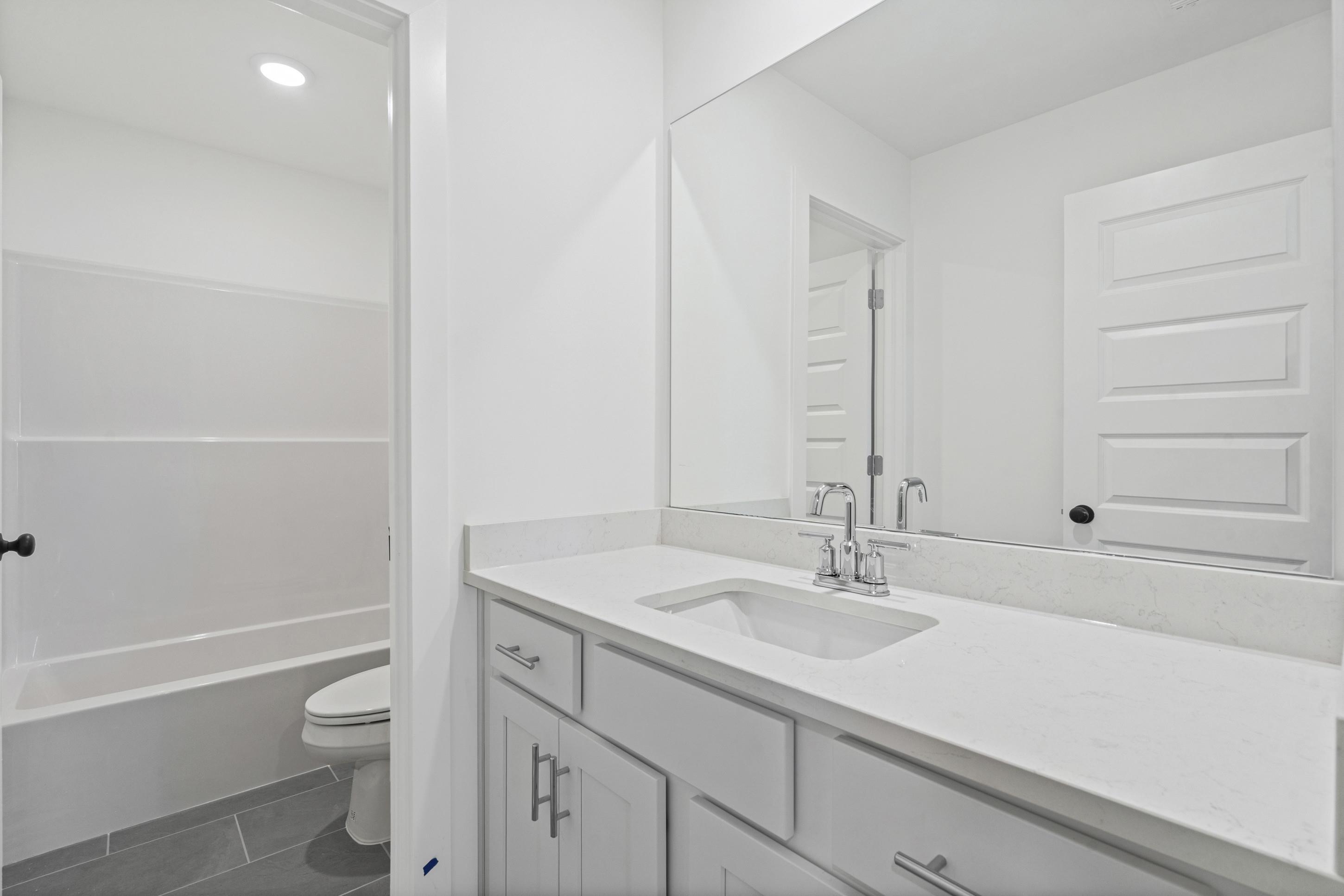 3047 Portage Dr Property Photo 14