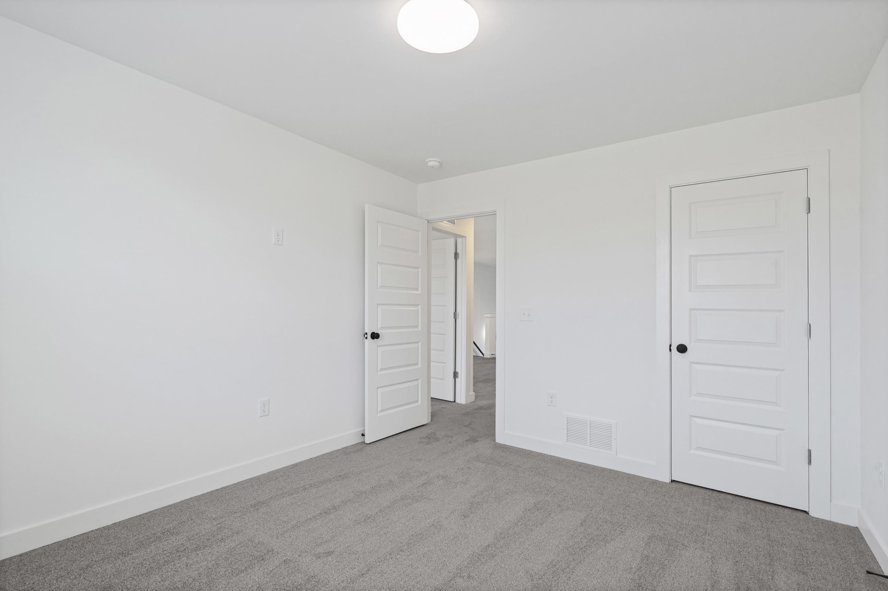 3047 Portage Dr Property Photo 17