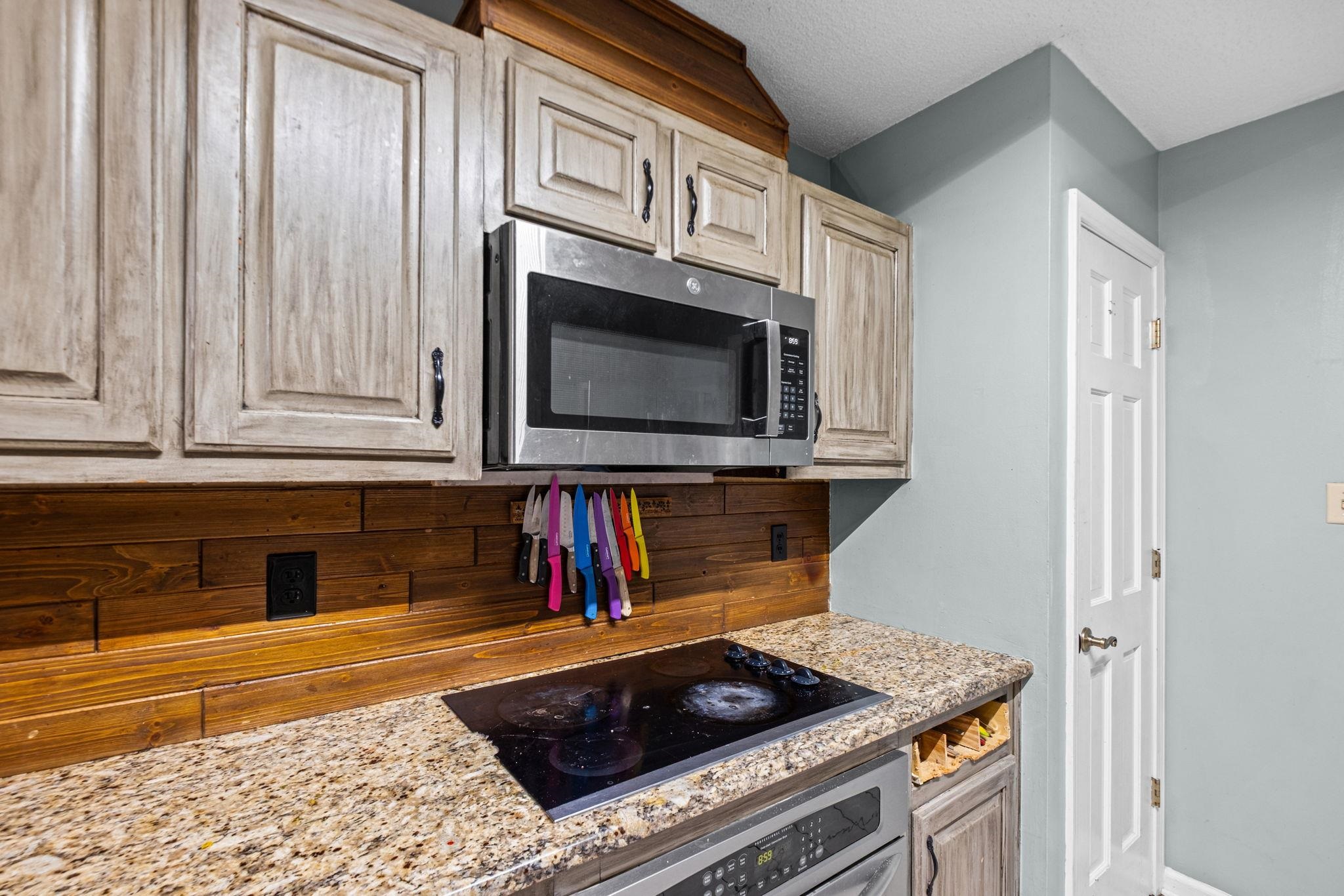 4636 Cedar Hills Dr Property Photo 11