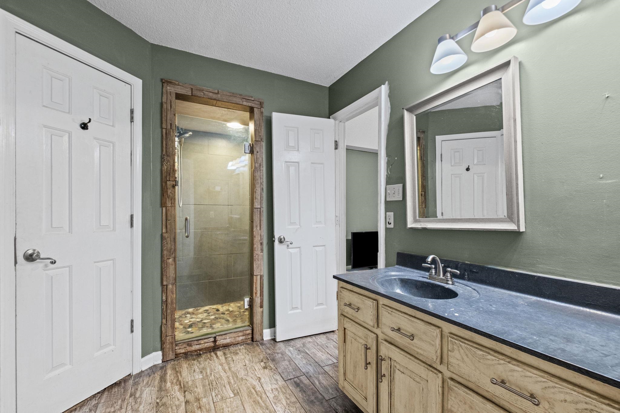 4636 Cedar Hills Dr Property Photo 20