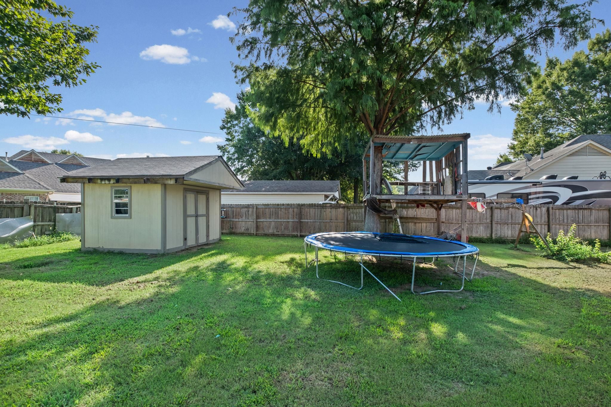 4636 Cedar Hills Dr Property Photo 27