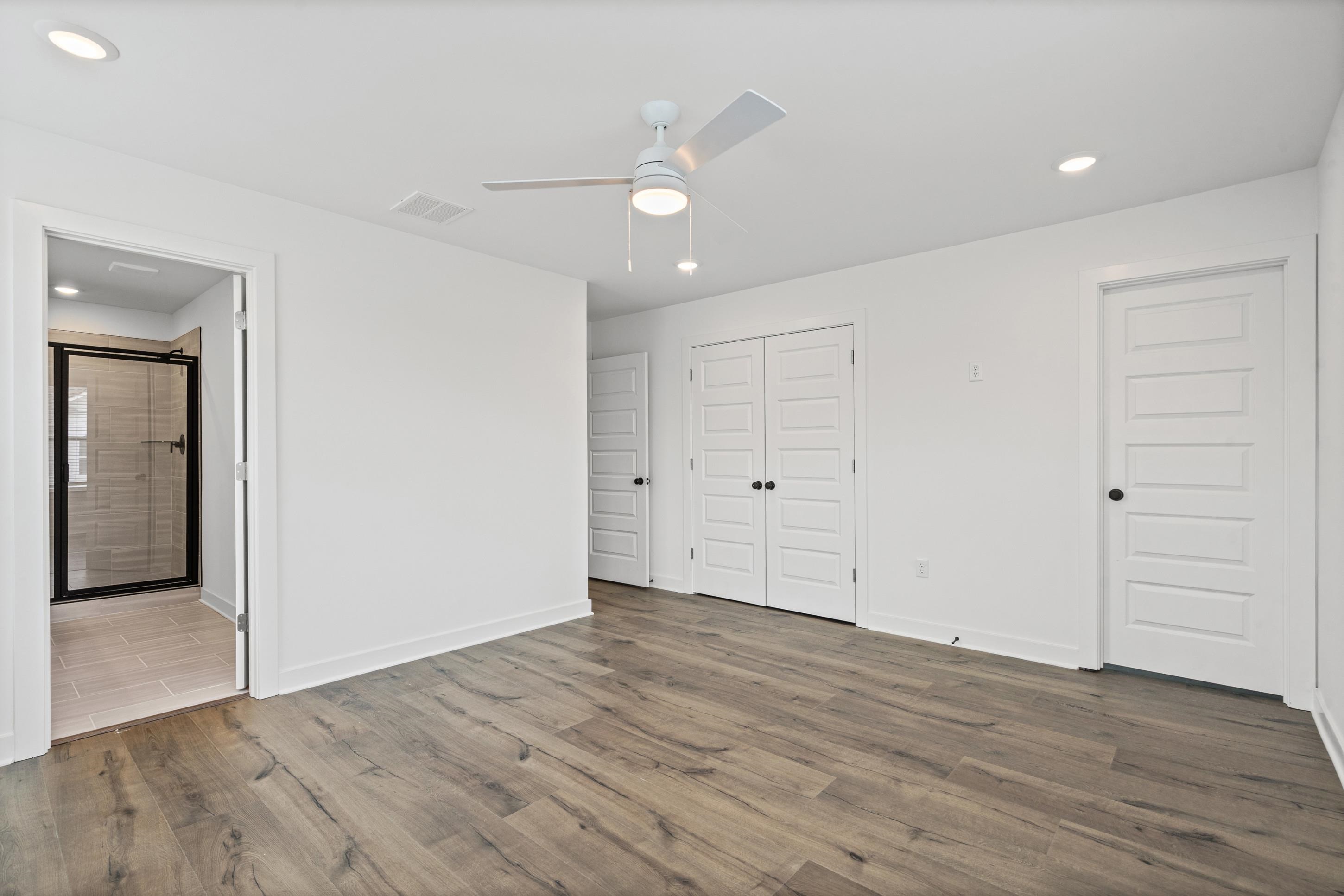 3045 Portage Dr Property Photo 12