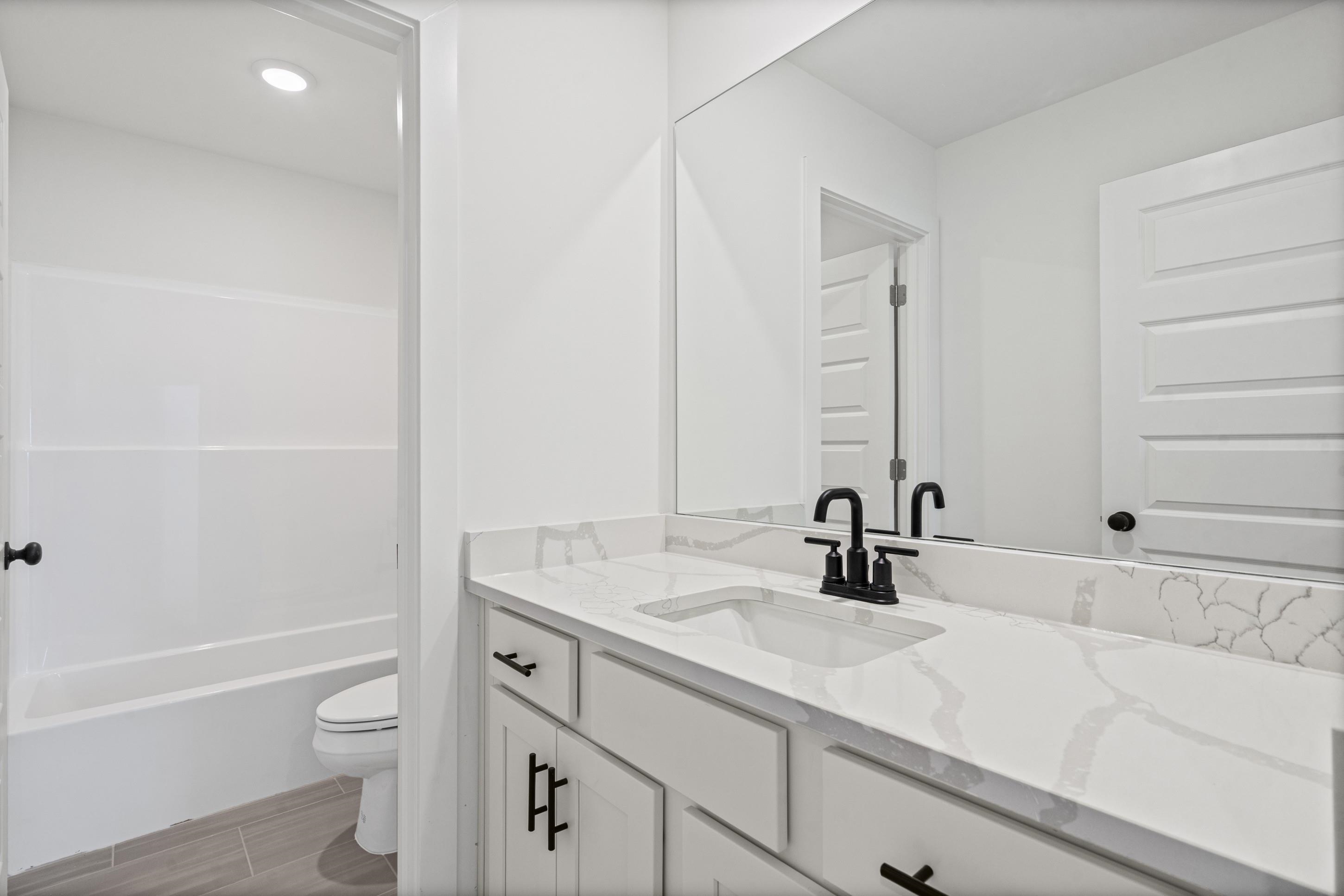 3045 Portage Dr Property Photo 14