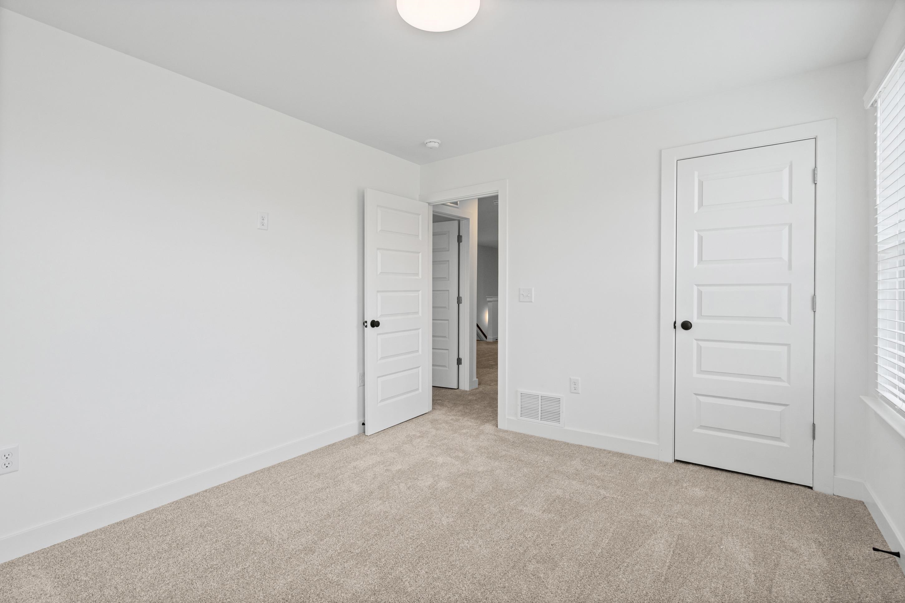3045 Portage Dr Property Photo 17